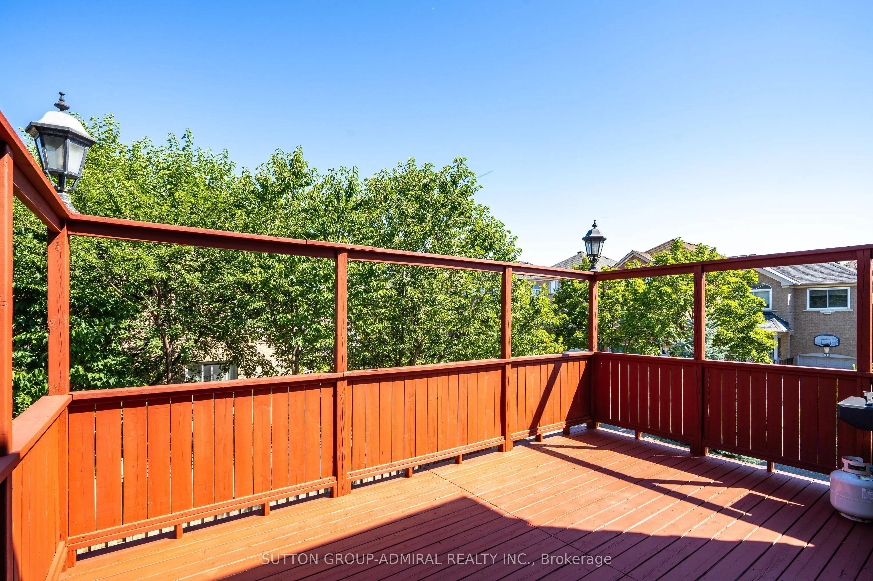 113 Sassafras Circle