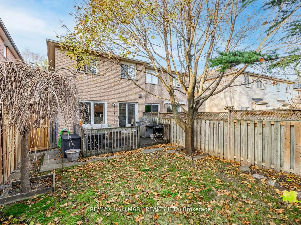 566 Walpole Crescent