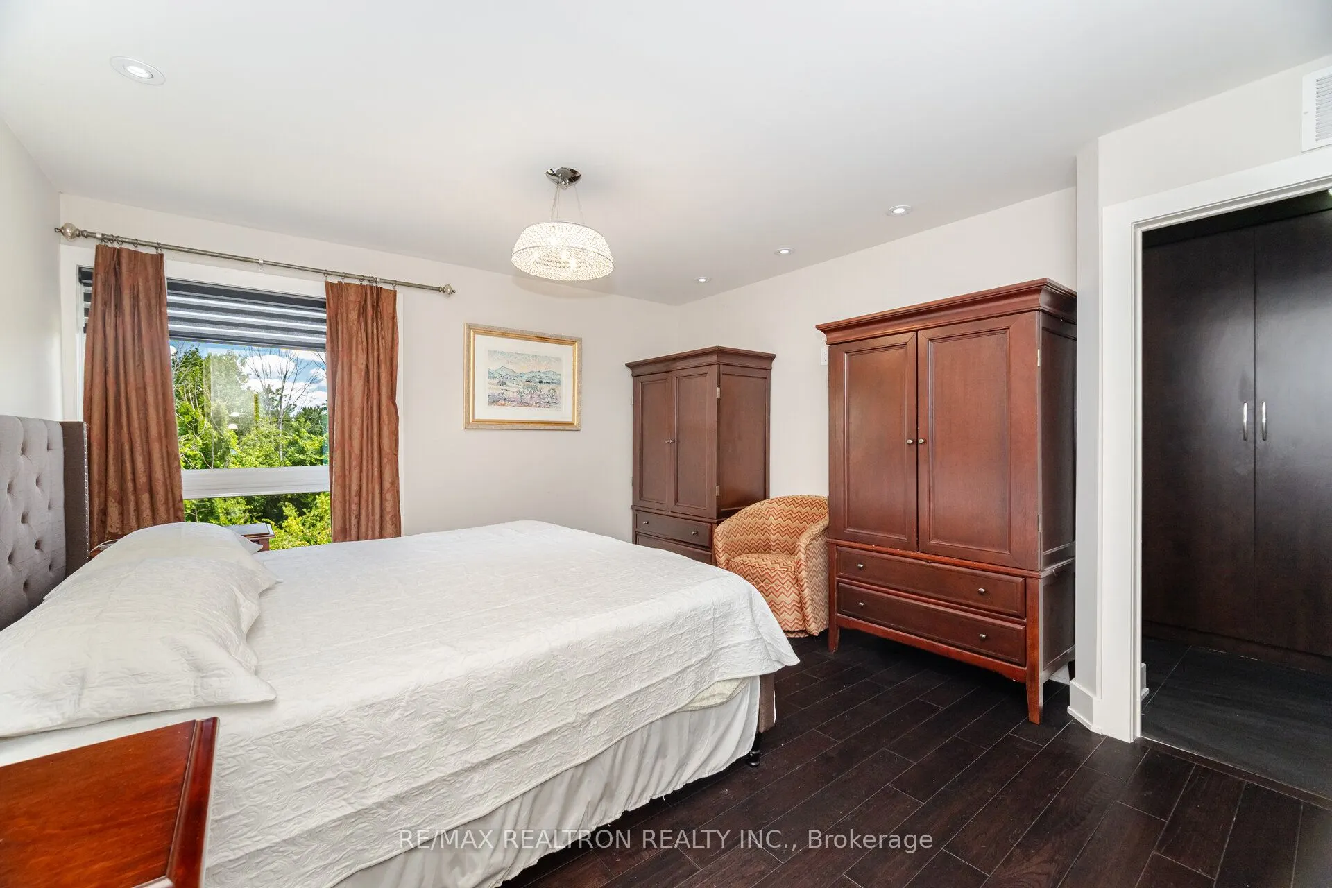 45 Simcoe Road