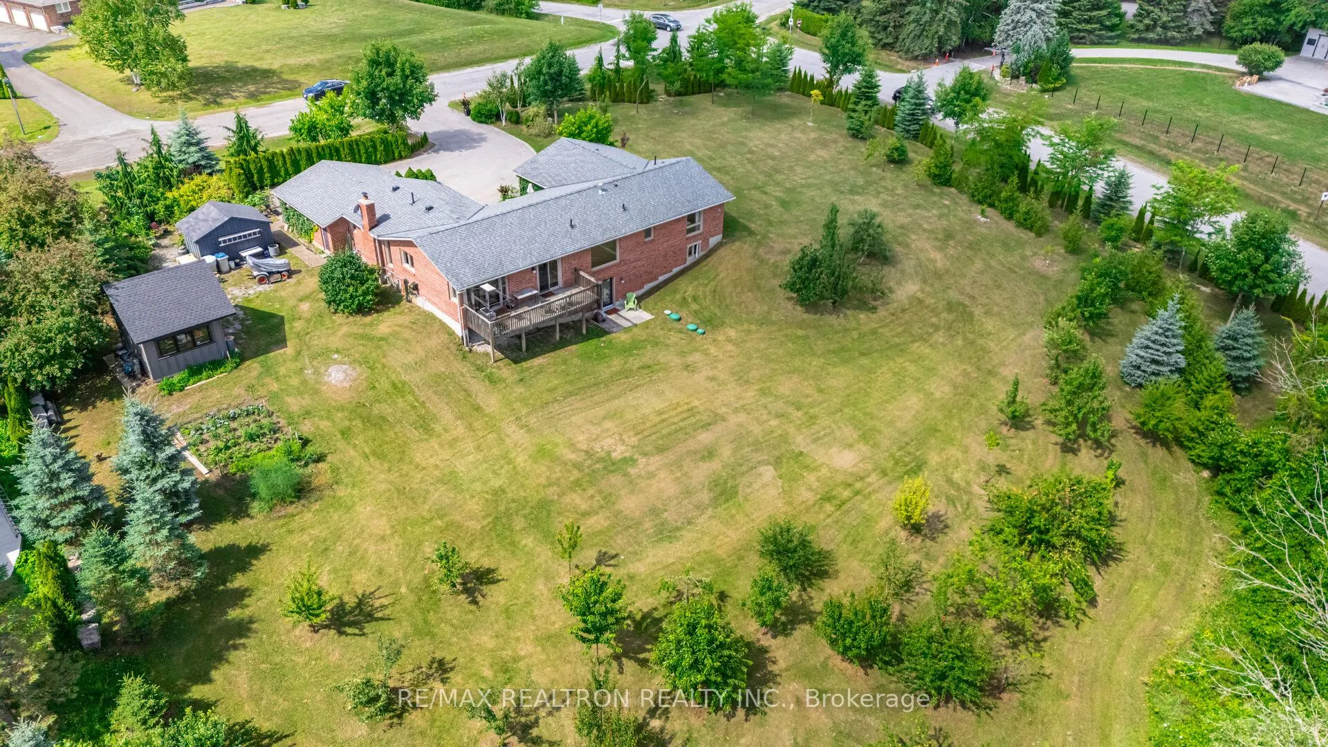 45 Simcoe Road
