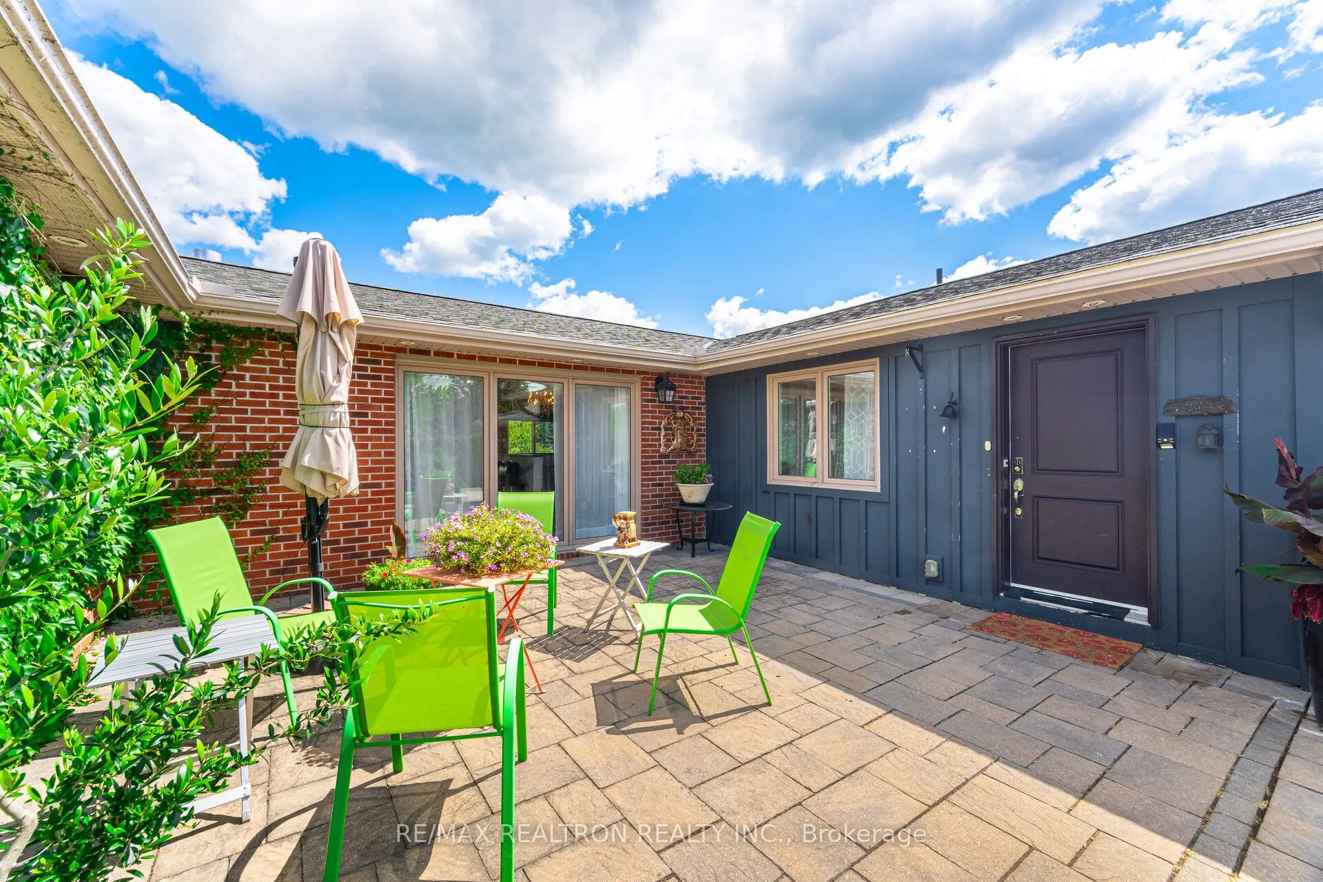 45 Simcoe Road