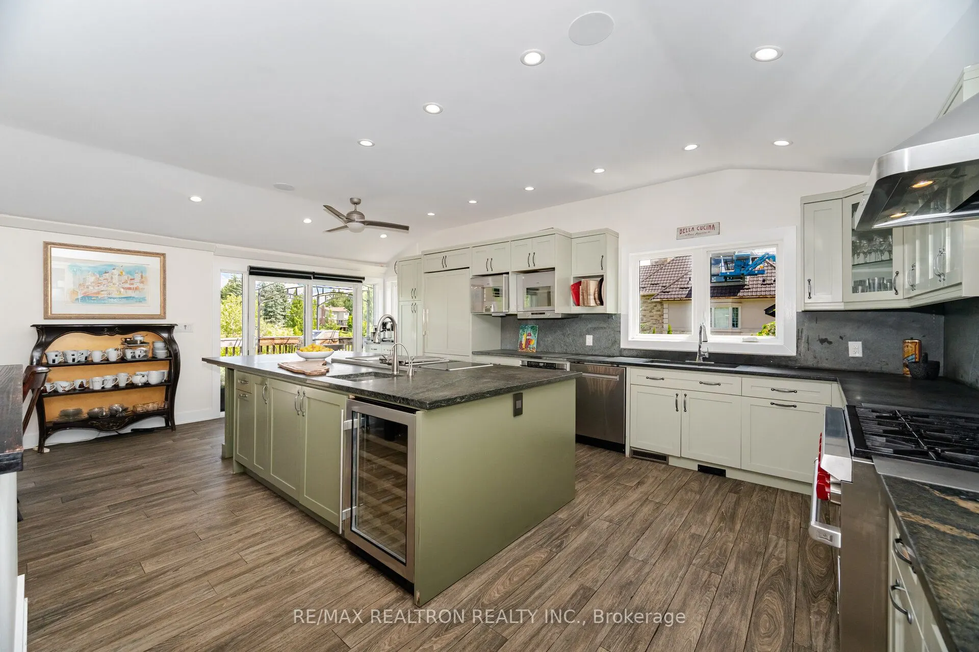 45 Simcoe Road