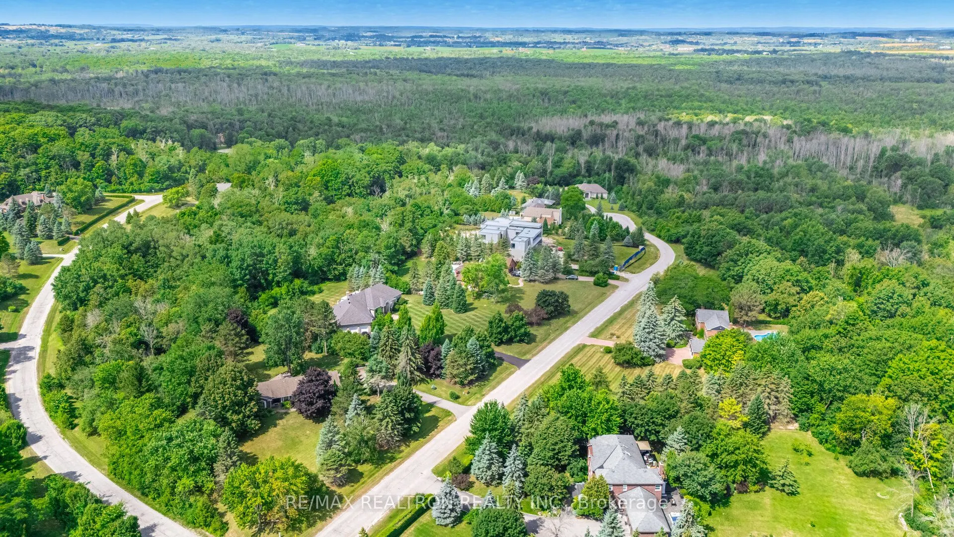 45 Simcoe Road