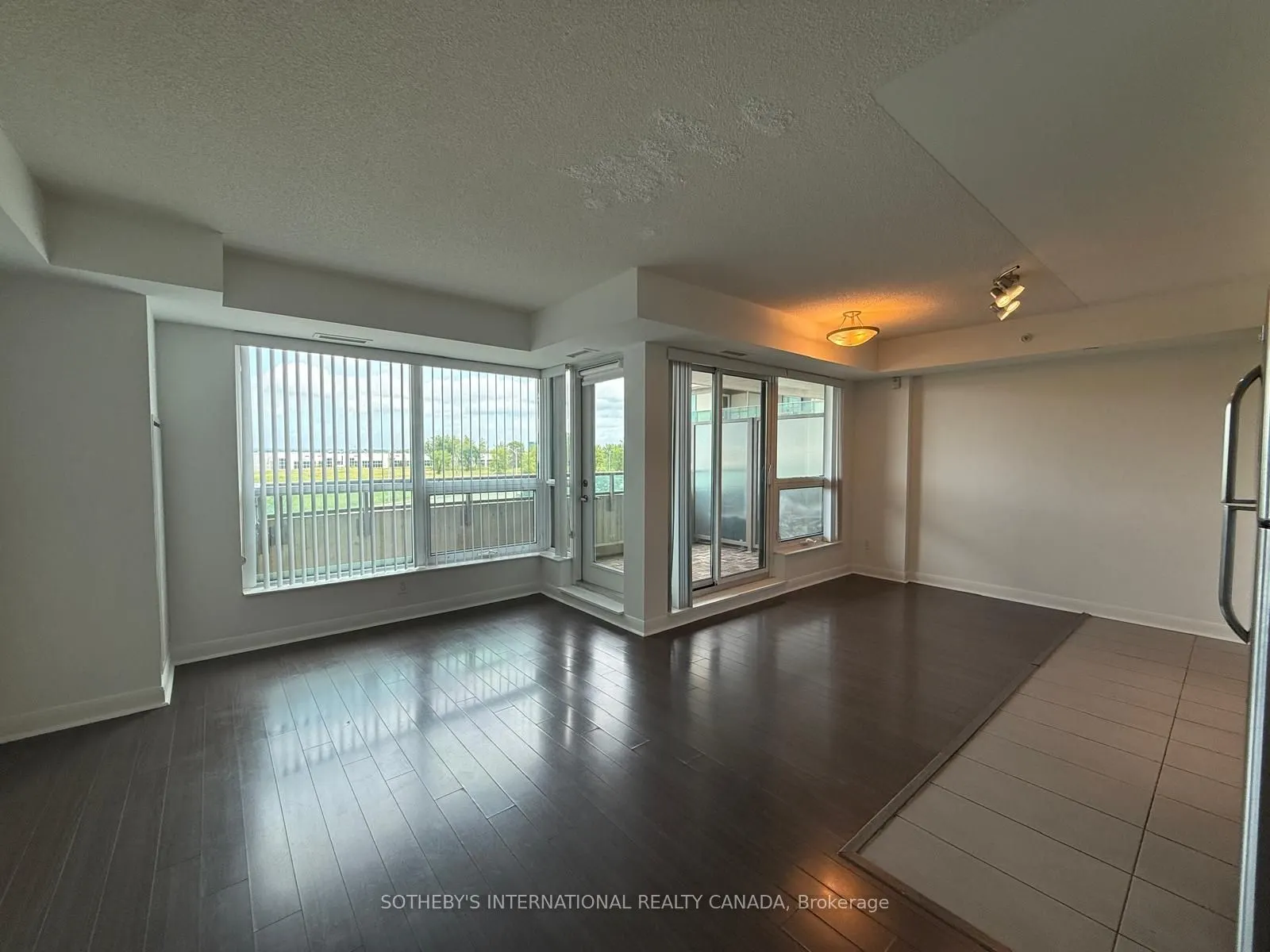 75 Norman Bethune Avenue, #422