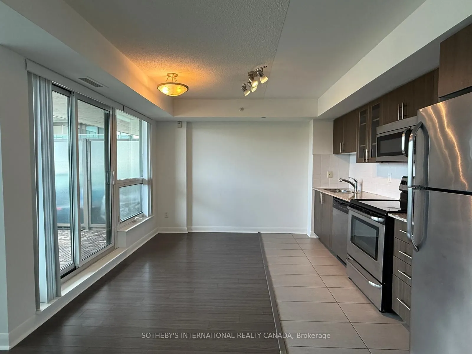 75 Norman Bethune Avenue, #422