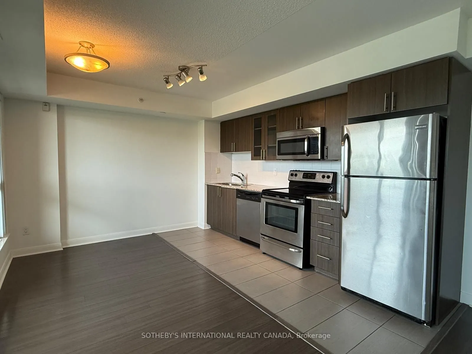 75 Norman Bethune Avenue, #422
