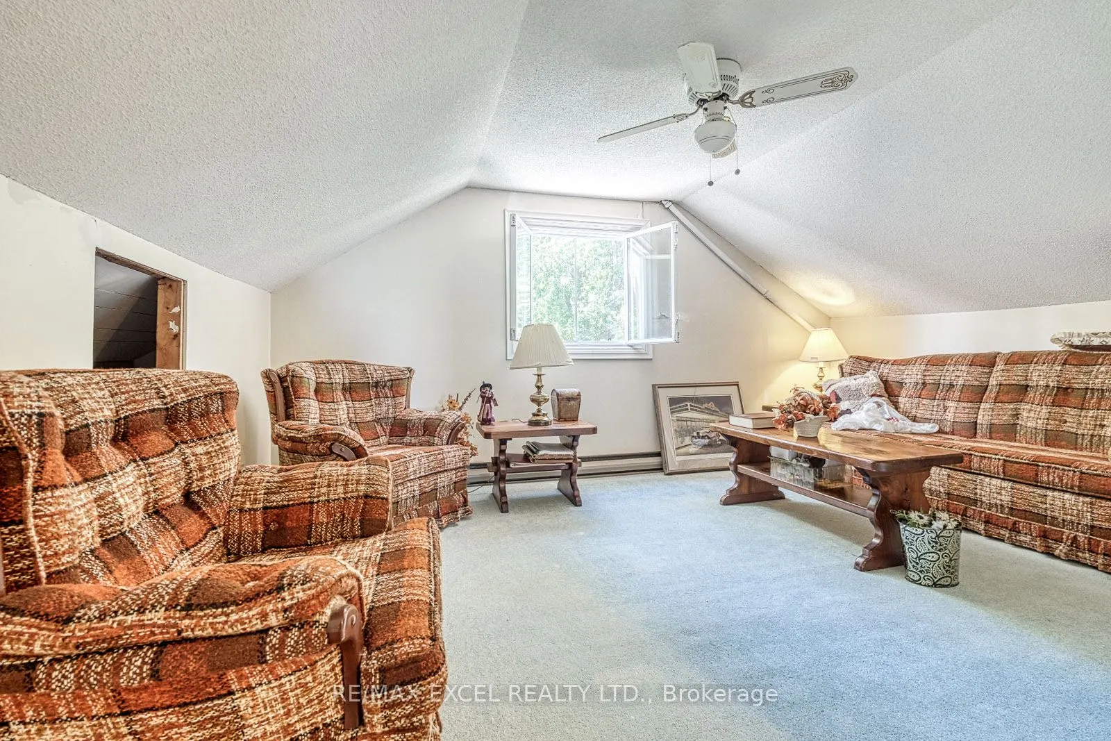 124 Moore's Beach Road