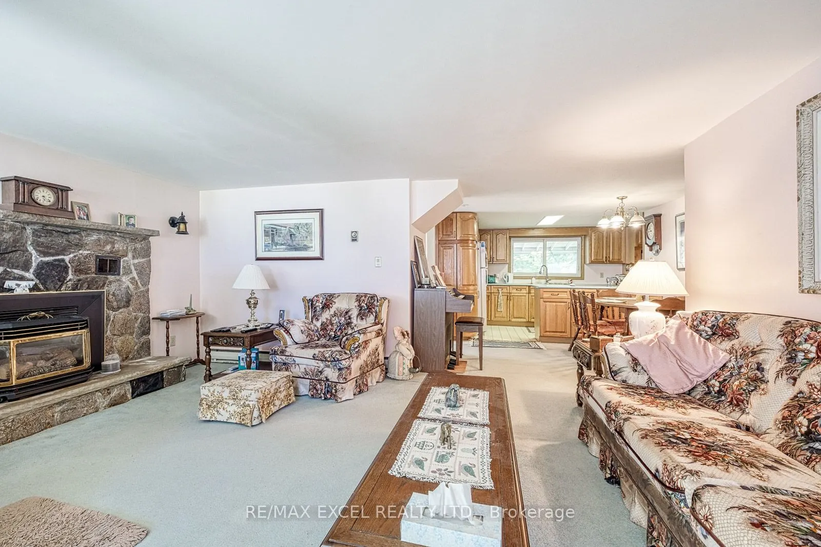 124 Moore's Beach Road