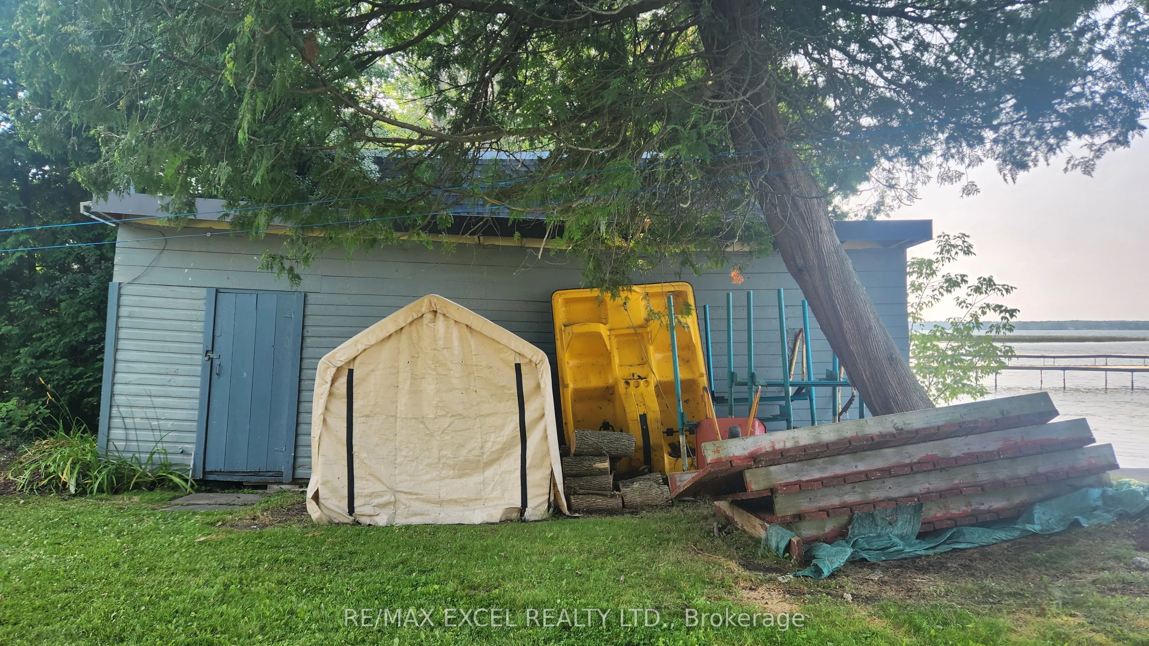 124 Moore's Beach Road