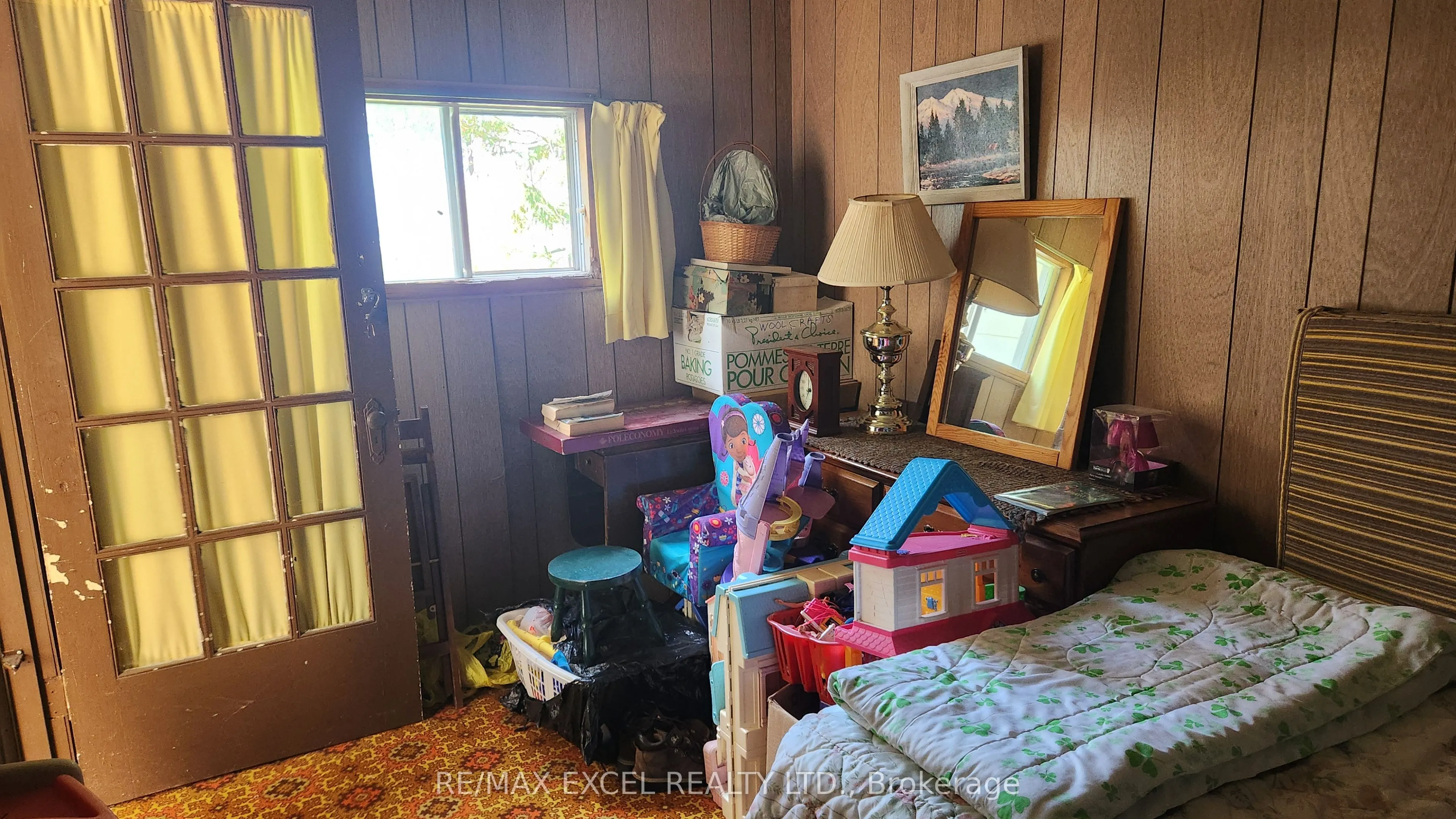 124 Moore's Beach Road
