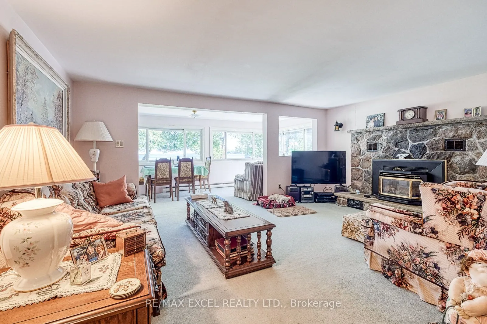 124 Moore's Beach Road