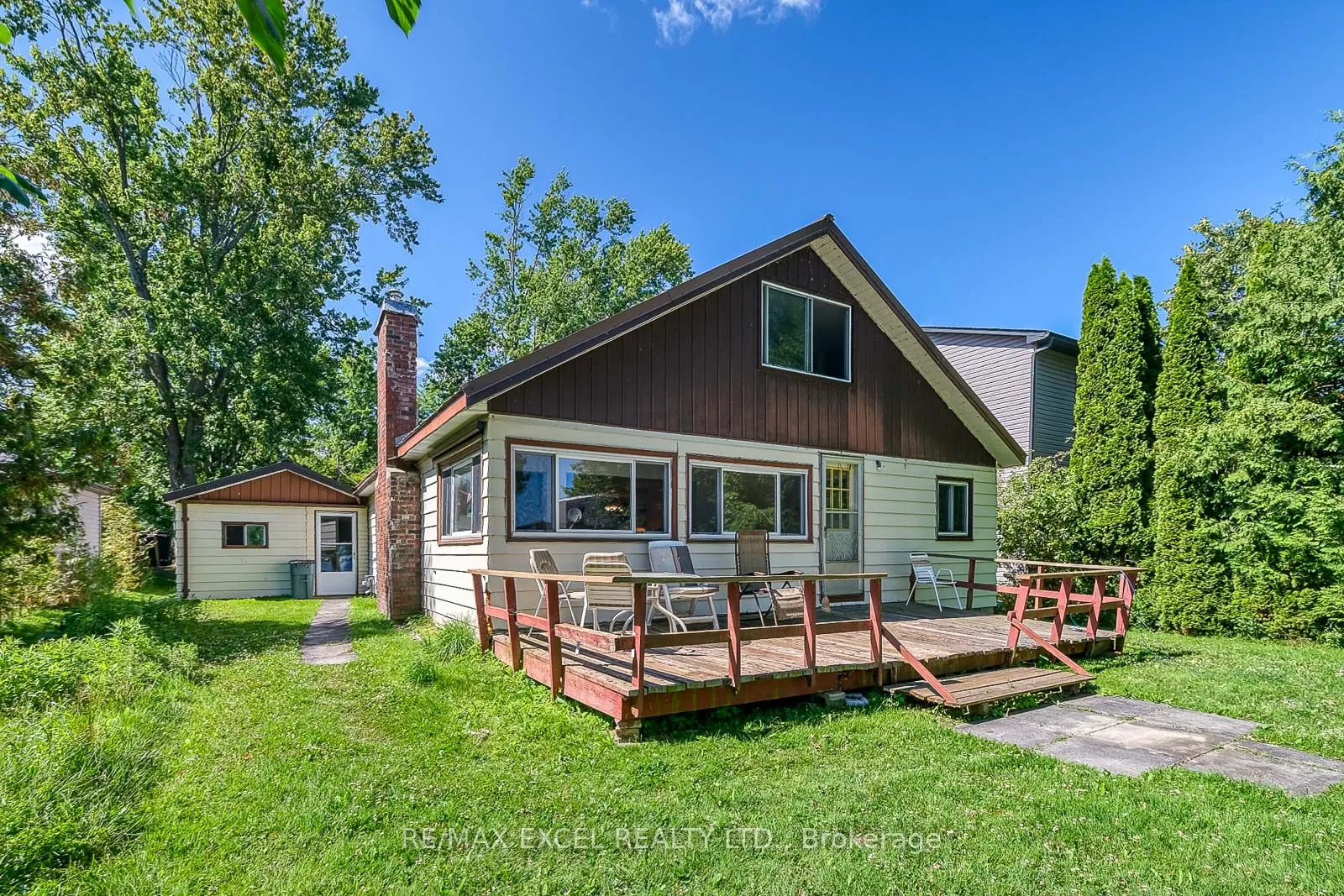 124 Moore's Beach Road