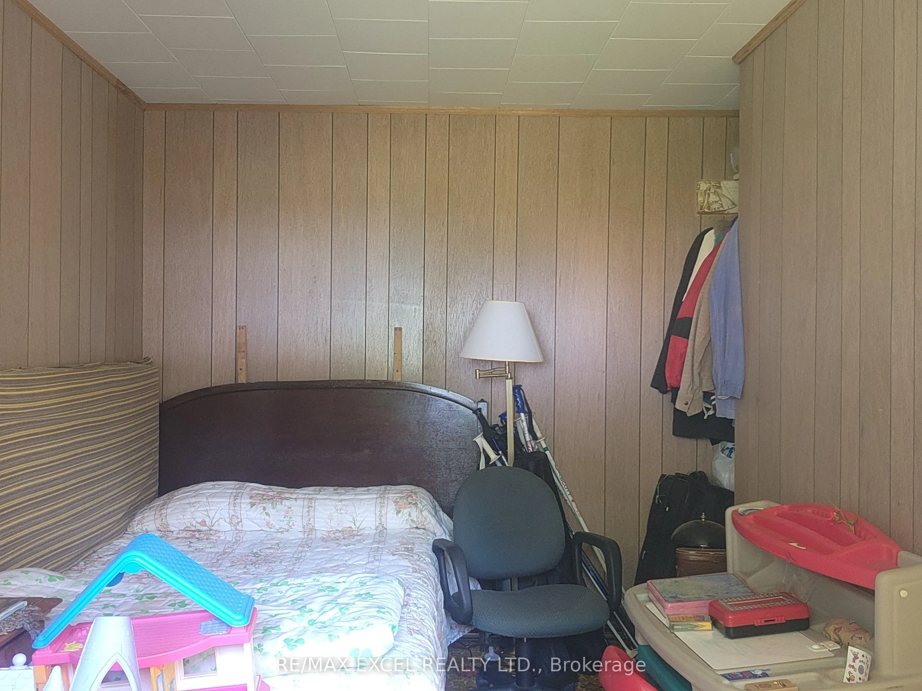 124 Moore's Beach Road