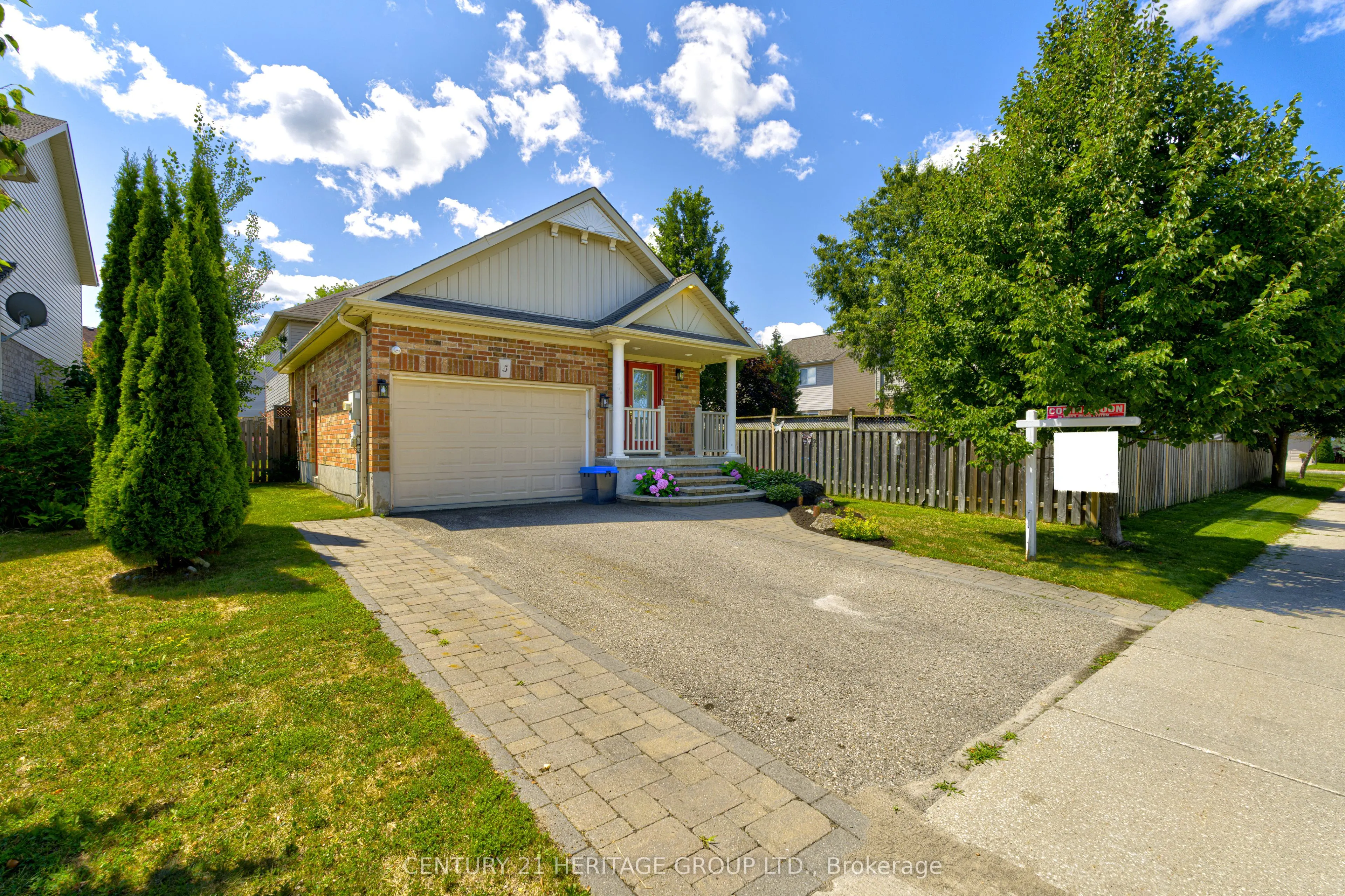 5 Shephard Avenue