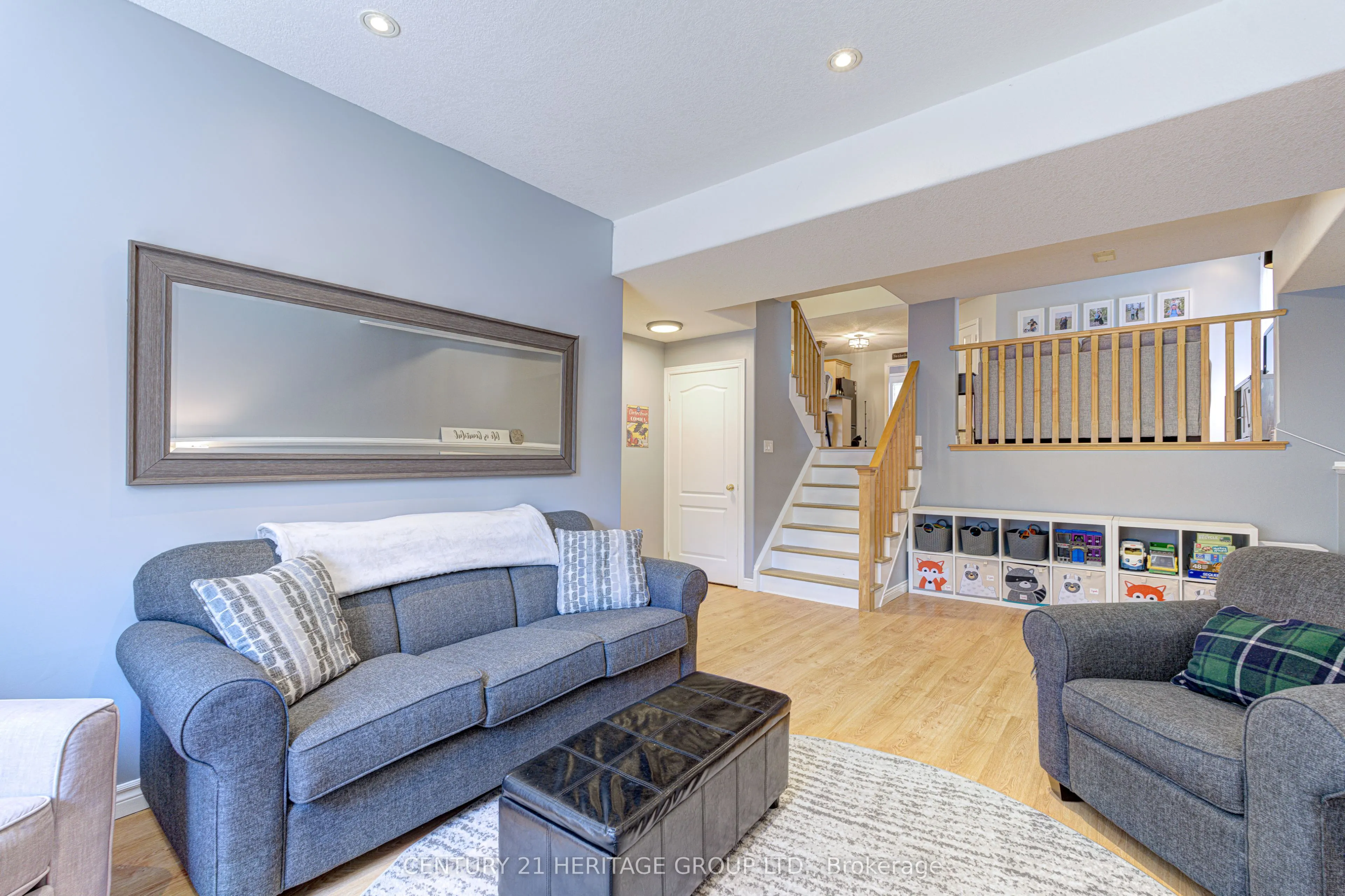 5 Shephard Avenue