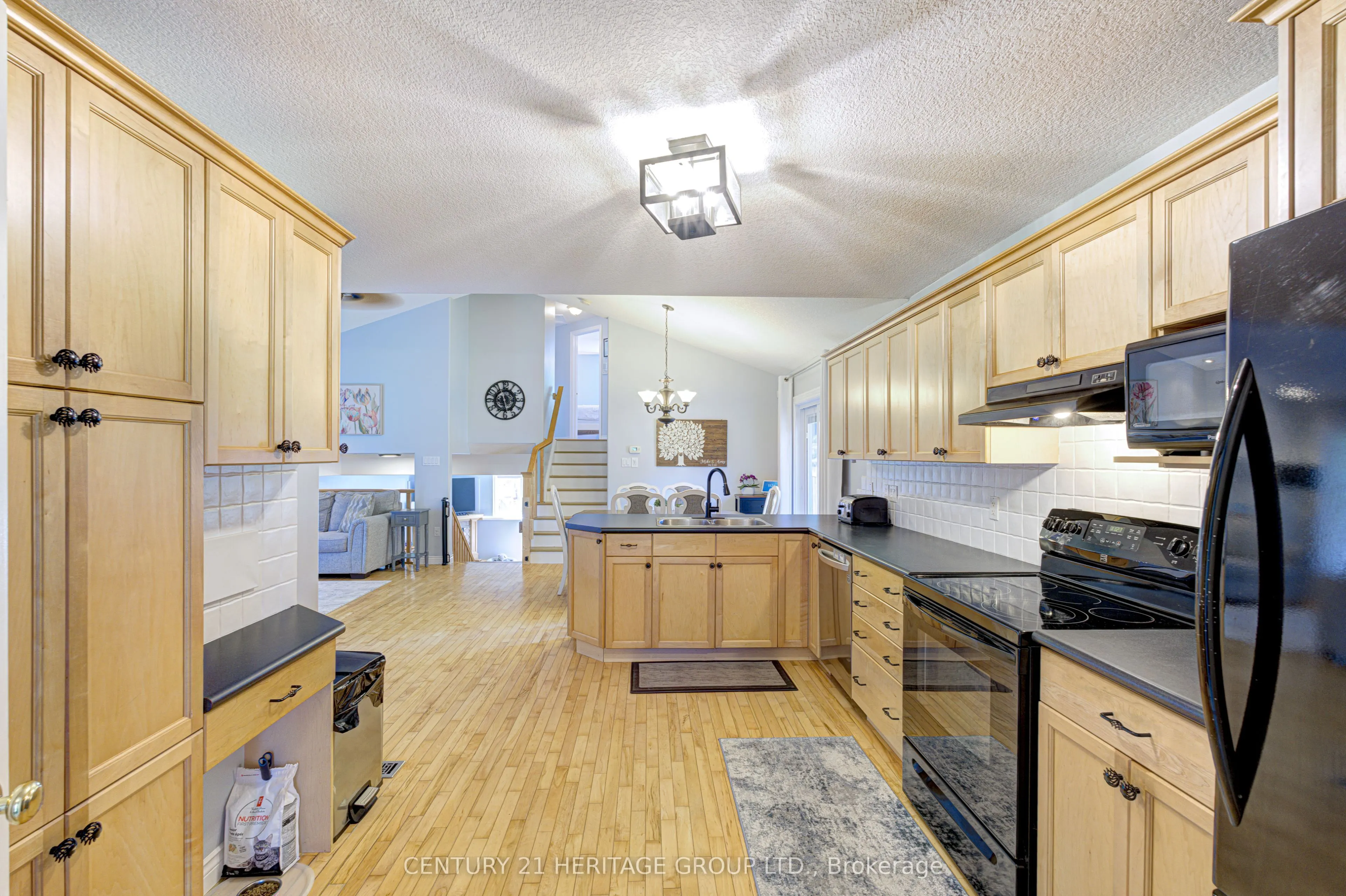 5 Shephard Avenue