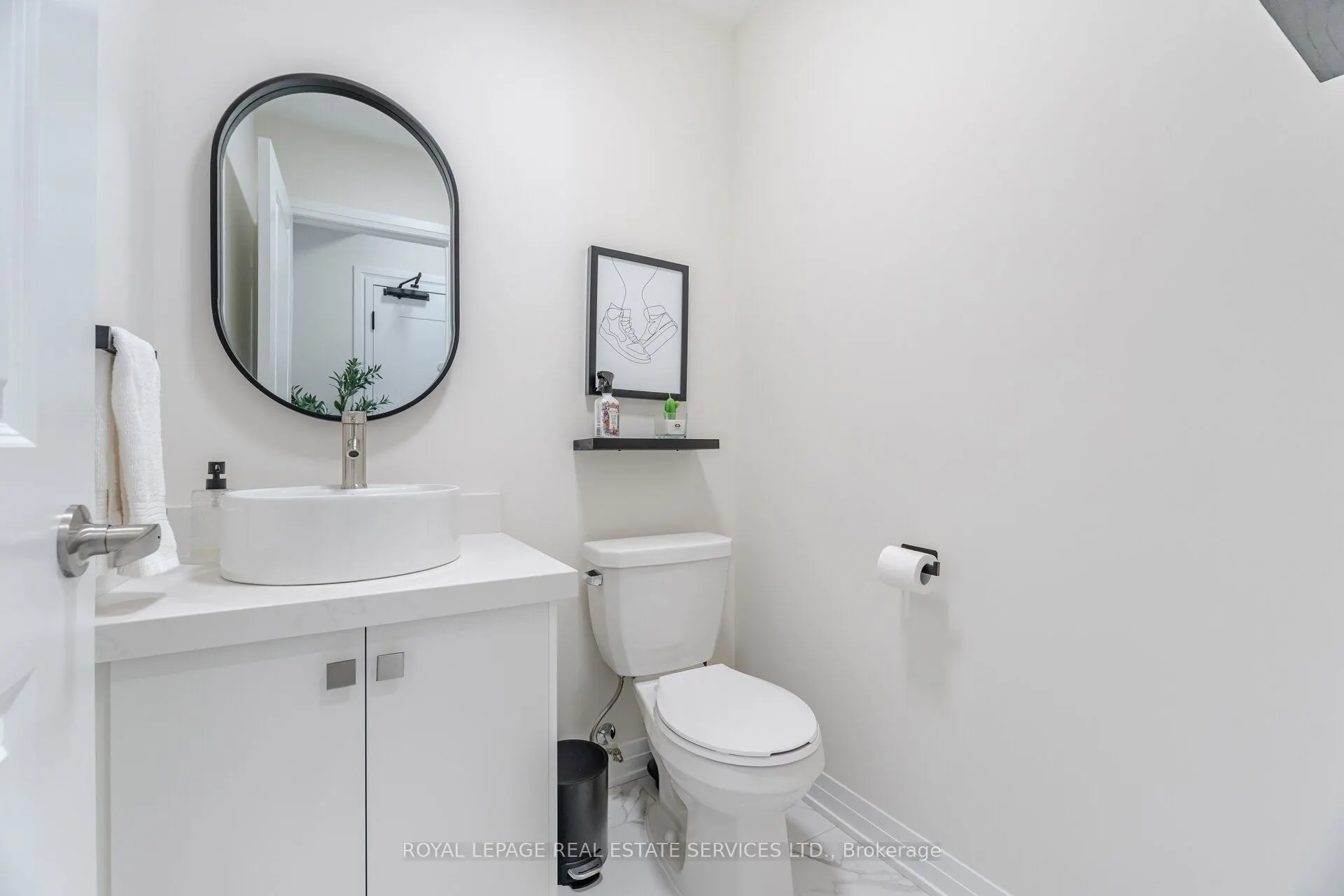 40 Baynes Way, #2