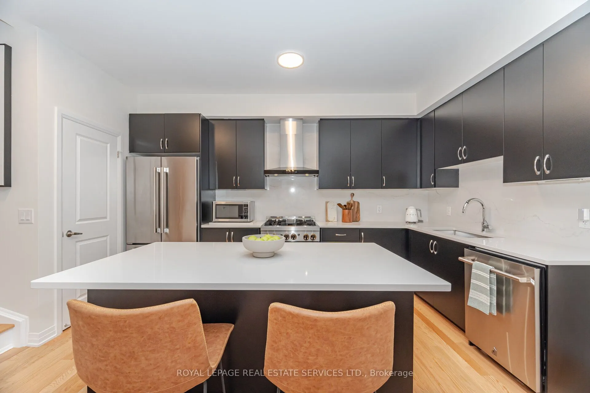 40 Baynes Way, #2