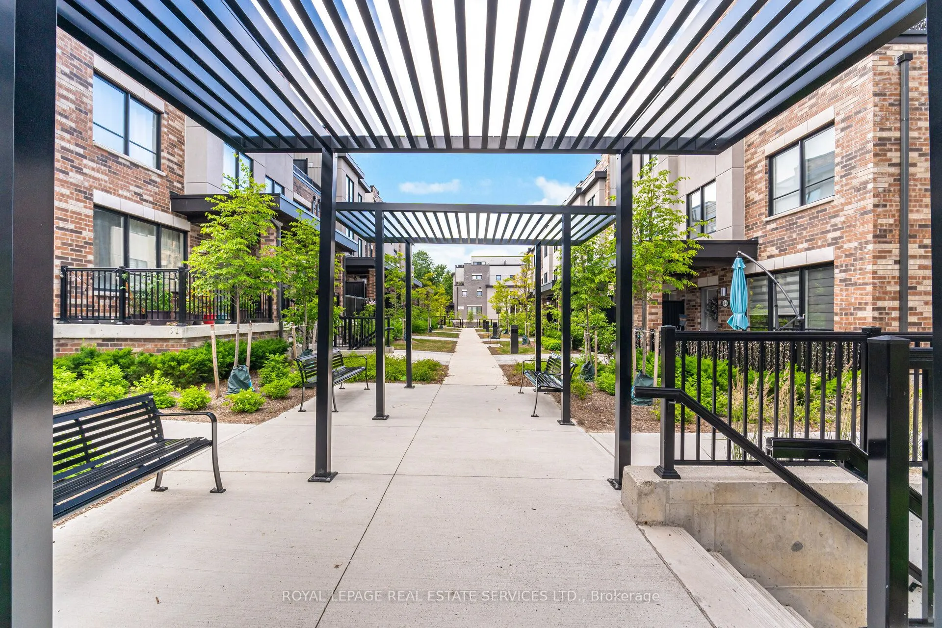 40 Baynes Way, #2