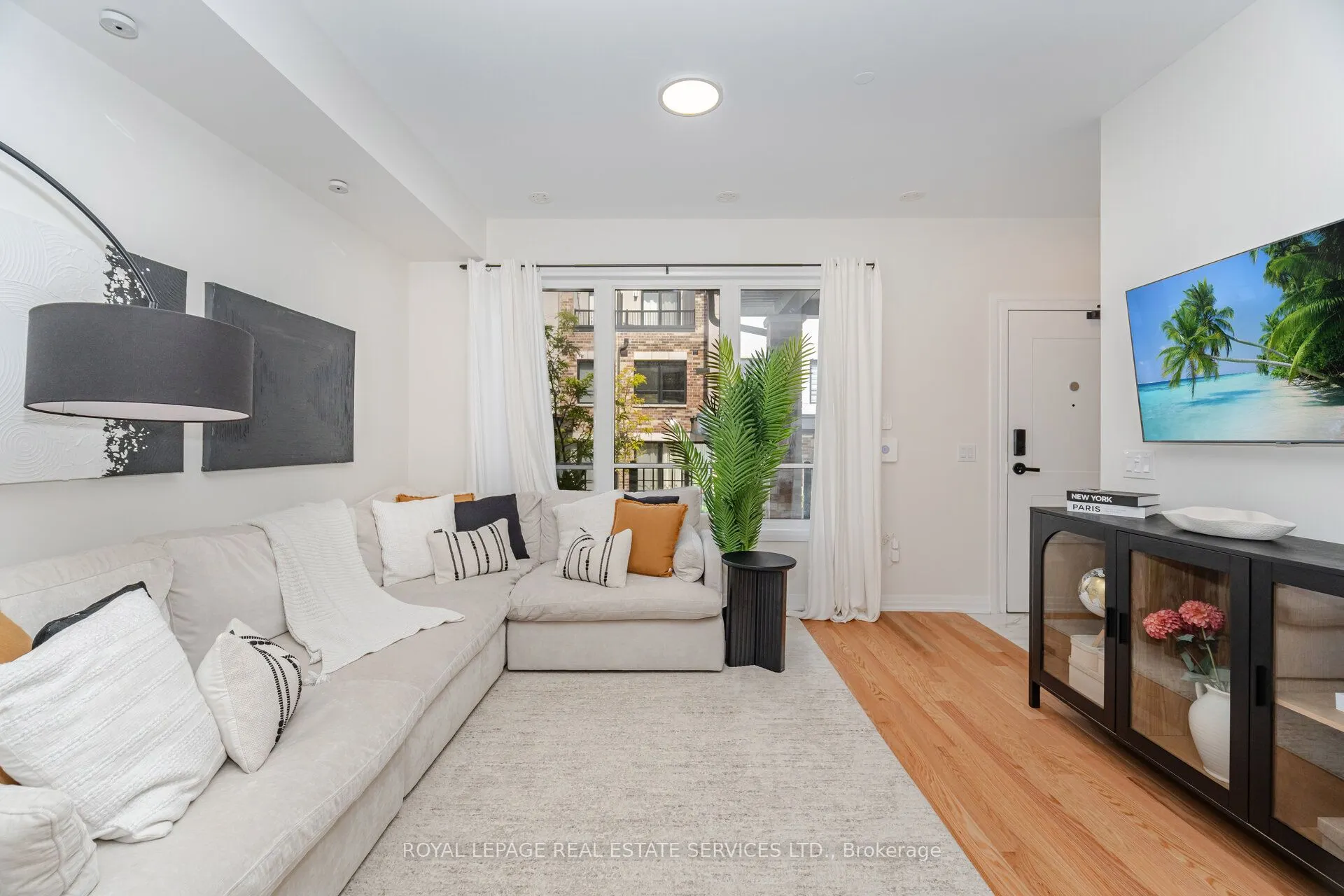 40 Baynes Way, #2