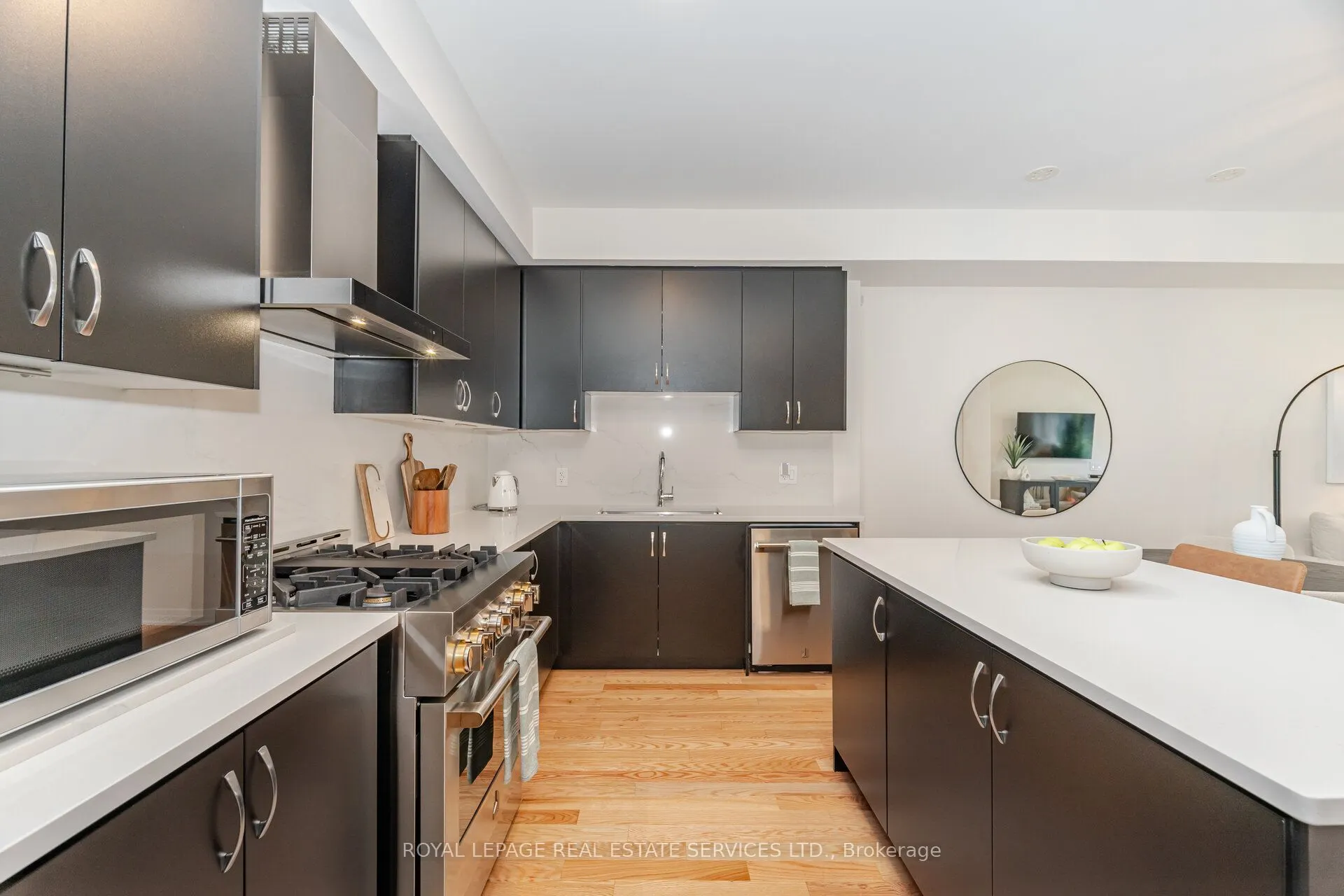 40 Baynes Way, #2