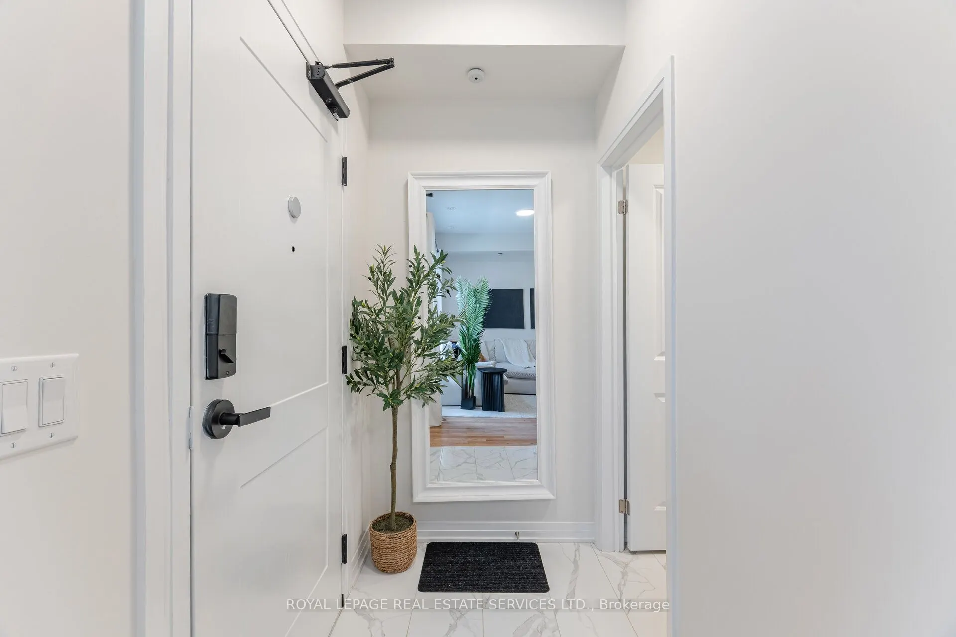 40 Baynes Way, #2
