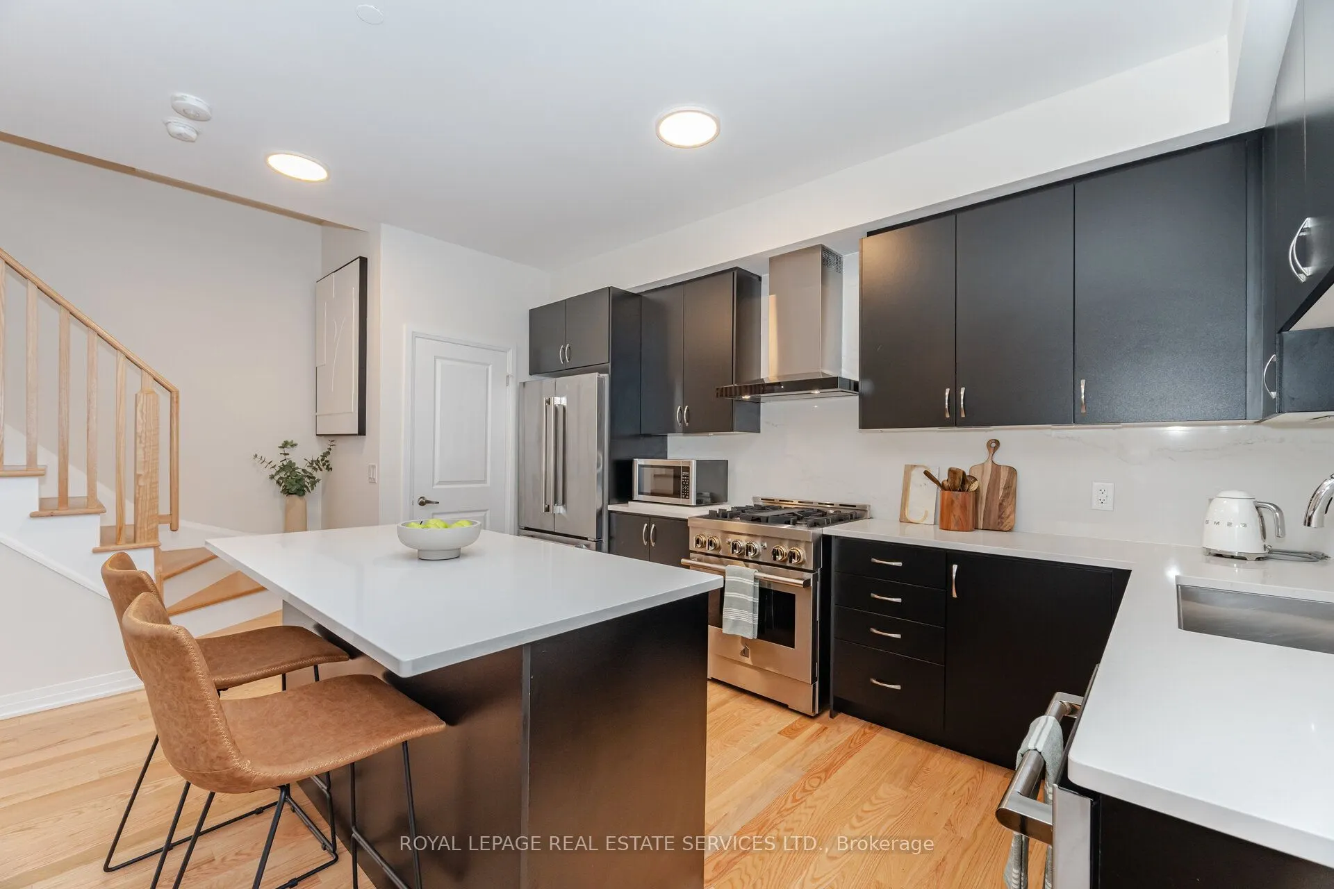 40 Baynes Way, #2