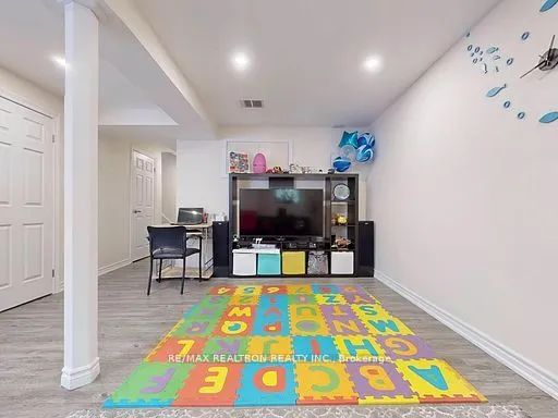 901 Caribou Valley Circle, #17