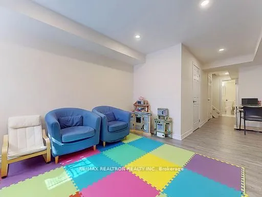 901 Caribou Valley Circle, #17