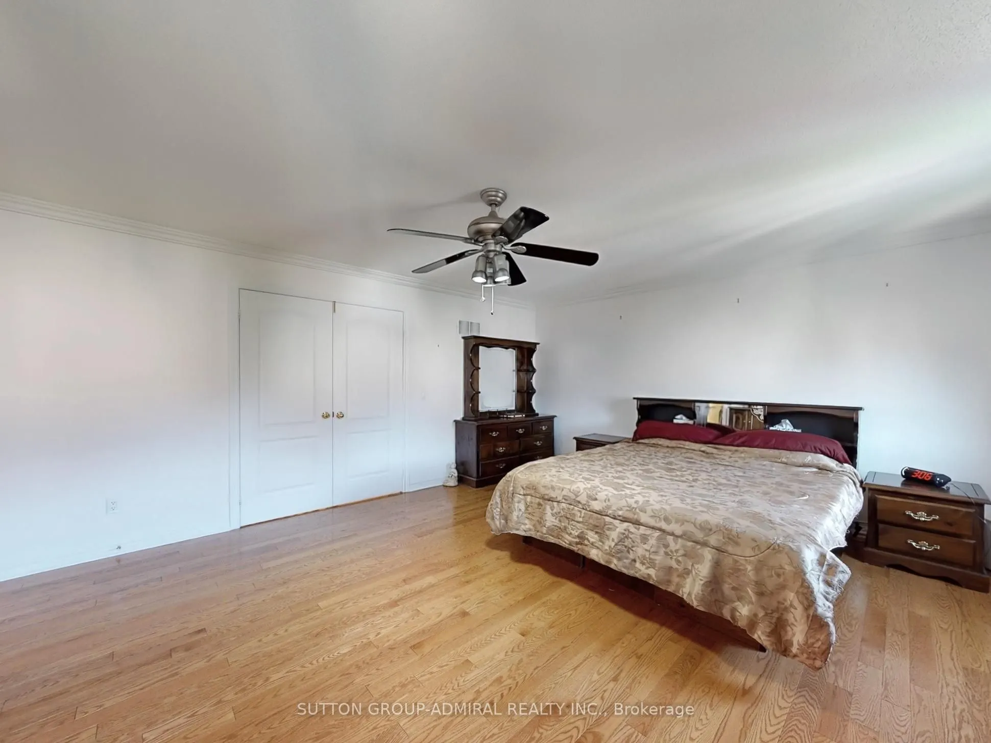 23 Lacona Crescent
