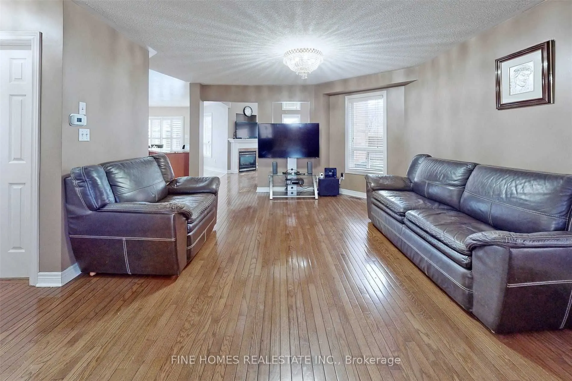 304 Drummond Drive, #Upper