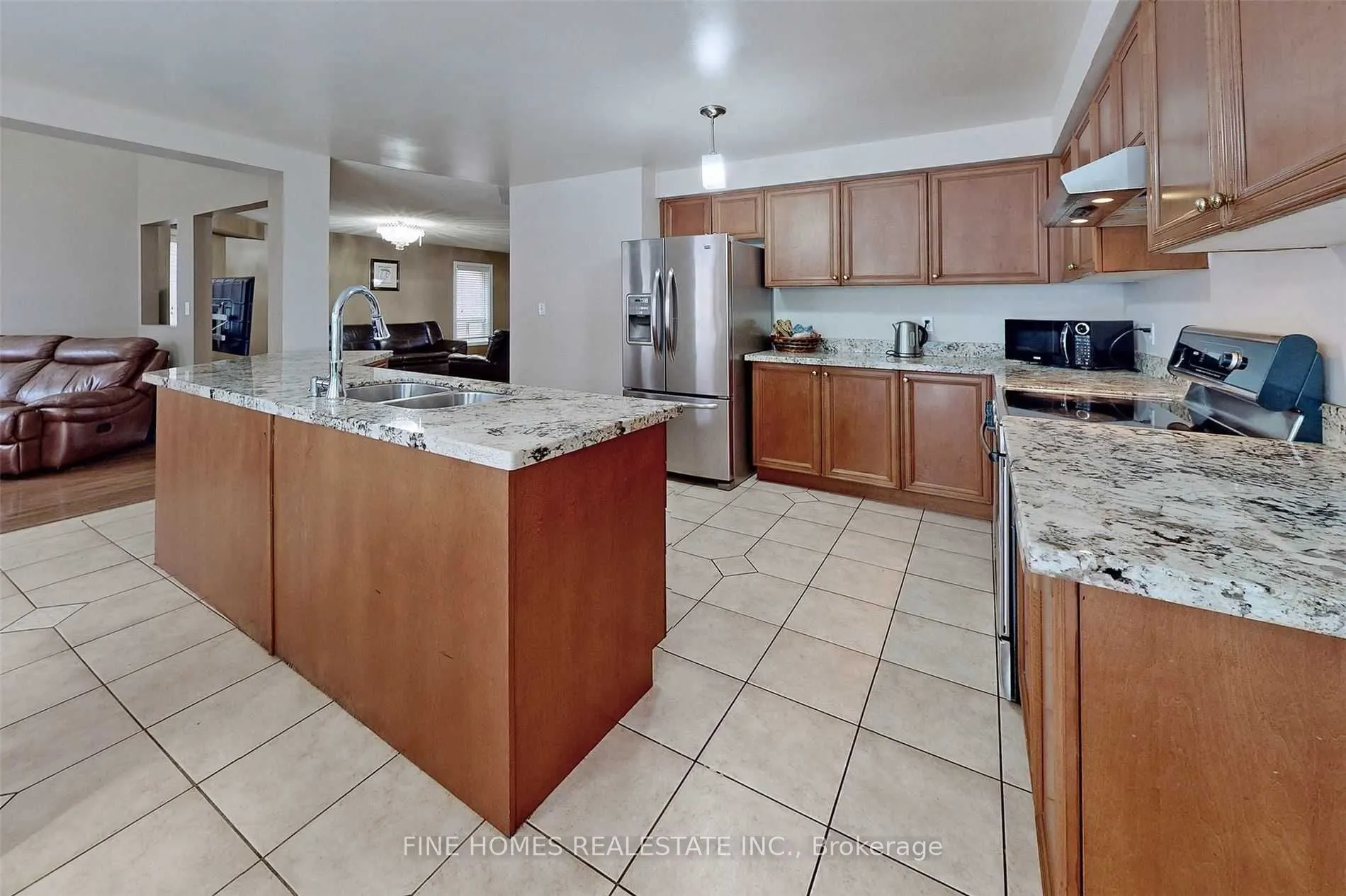 304 Drummond Drive, #Upper