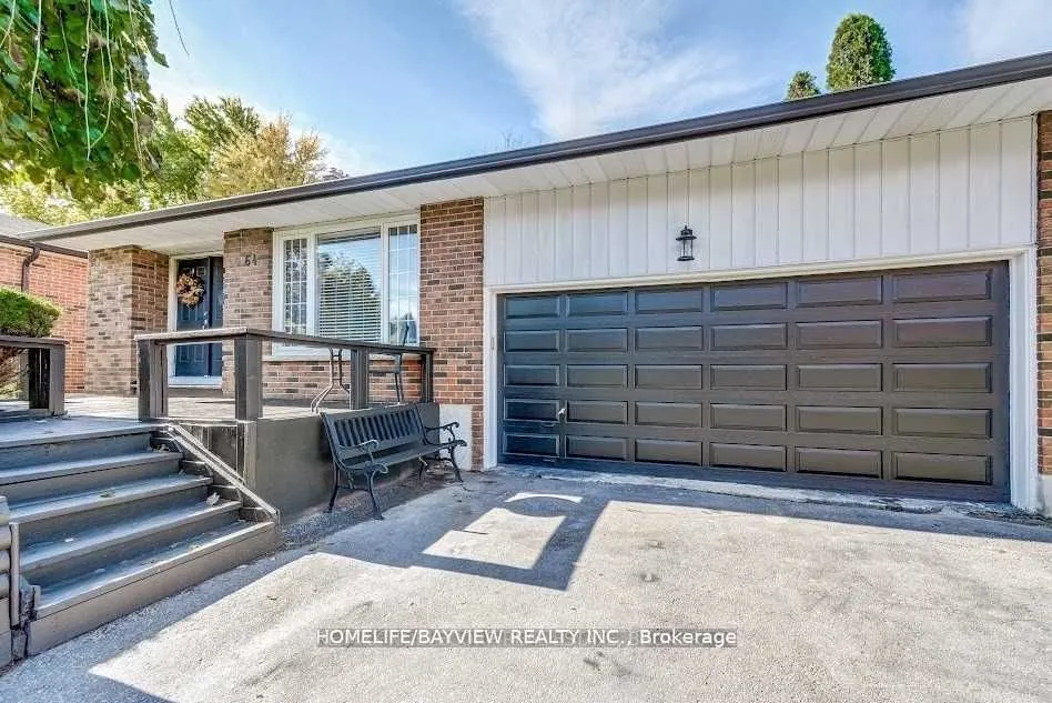 64 RUTLEDGE ( basement) Avenue