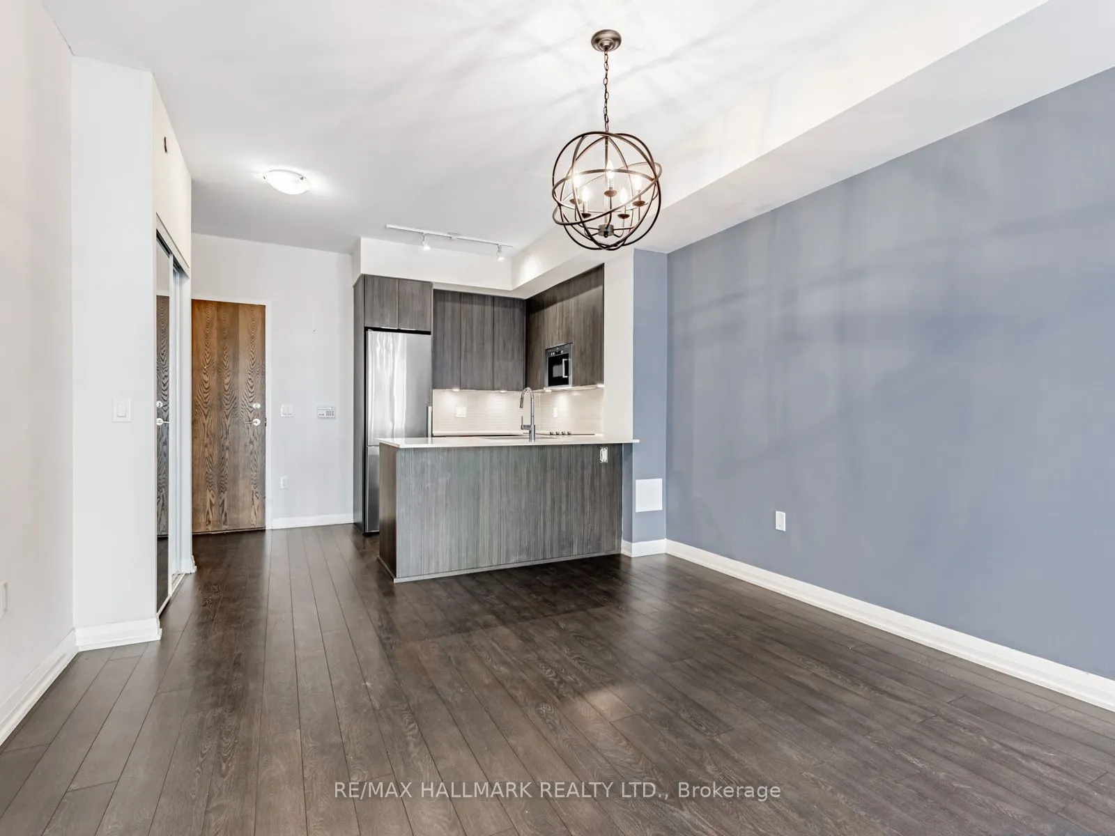 99 Eagle Rock Way, #322