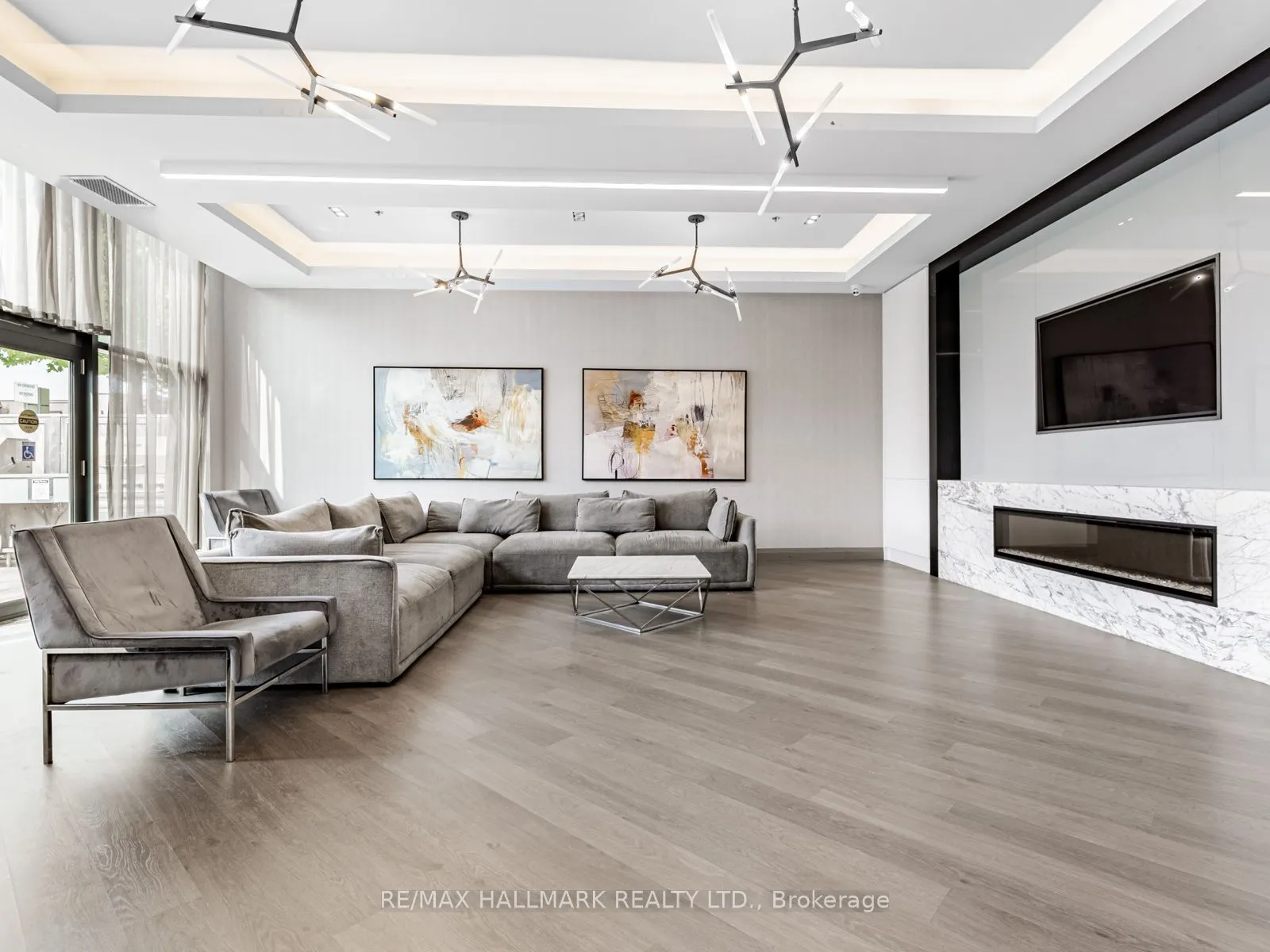 99 Eagle Rock Way, #322
