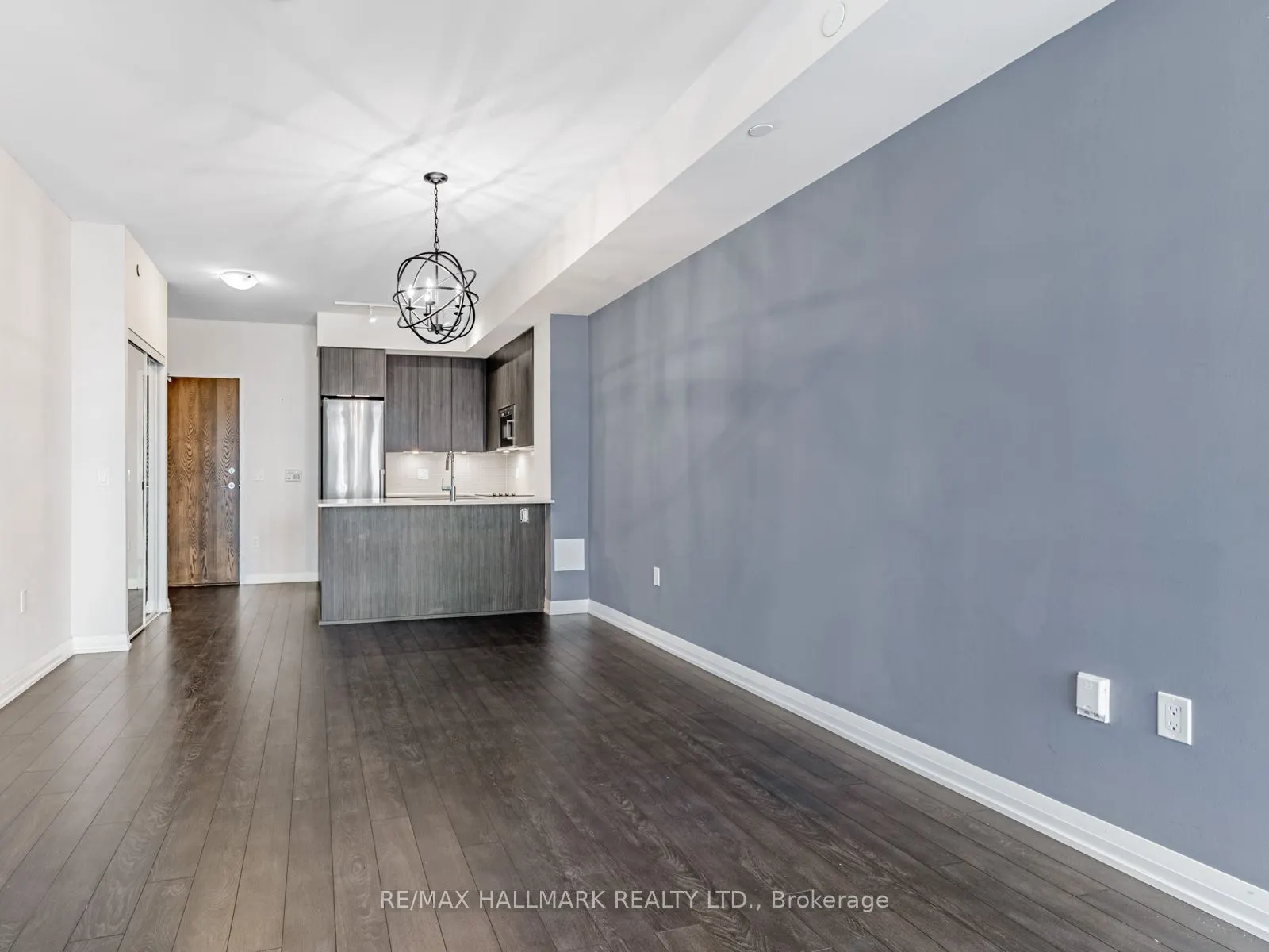 99 Eagle Rock Way, #322