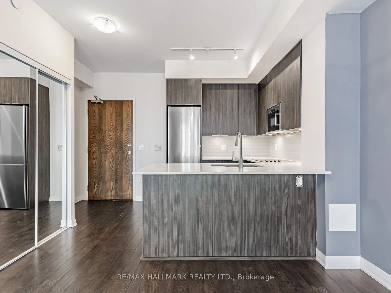 99 Eagle Rock Way, #322