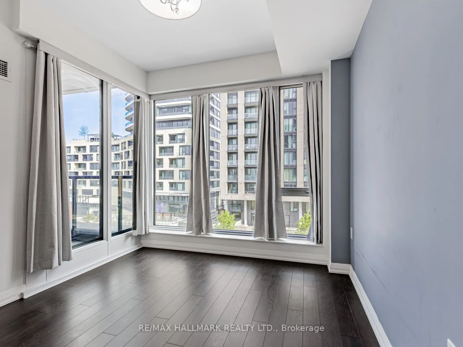 99 Eagle Rock Way, #322