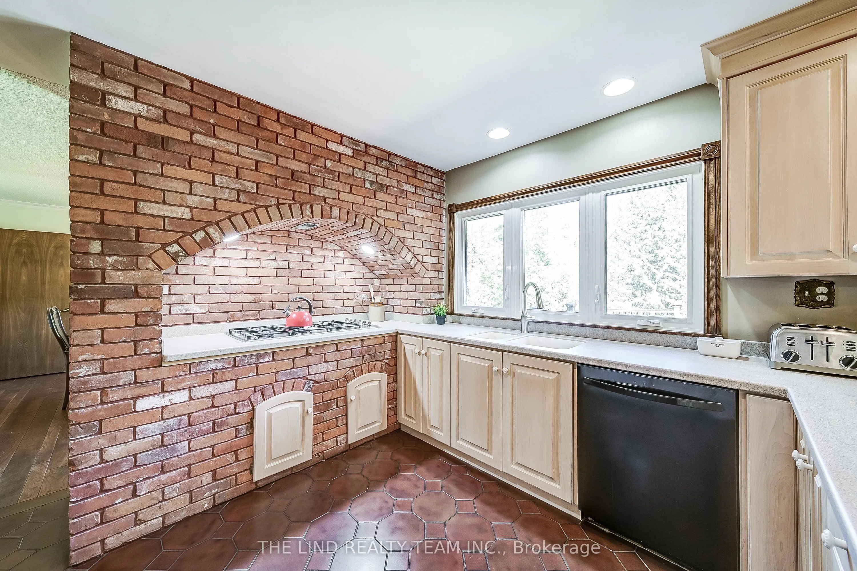 231 Ridge Road