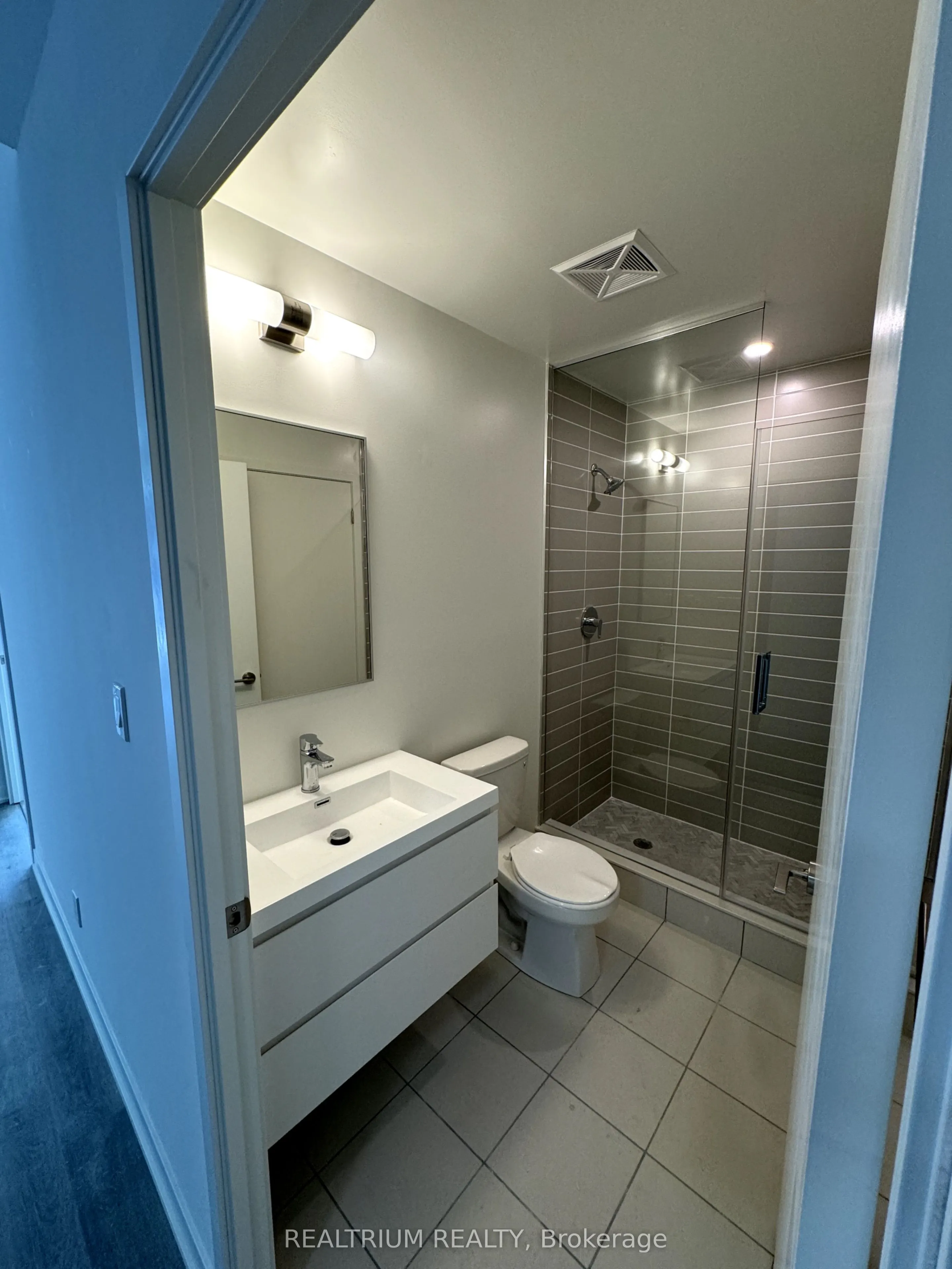 38 Simcoe Promenade, #C302