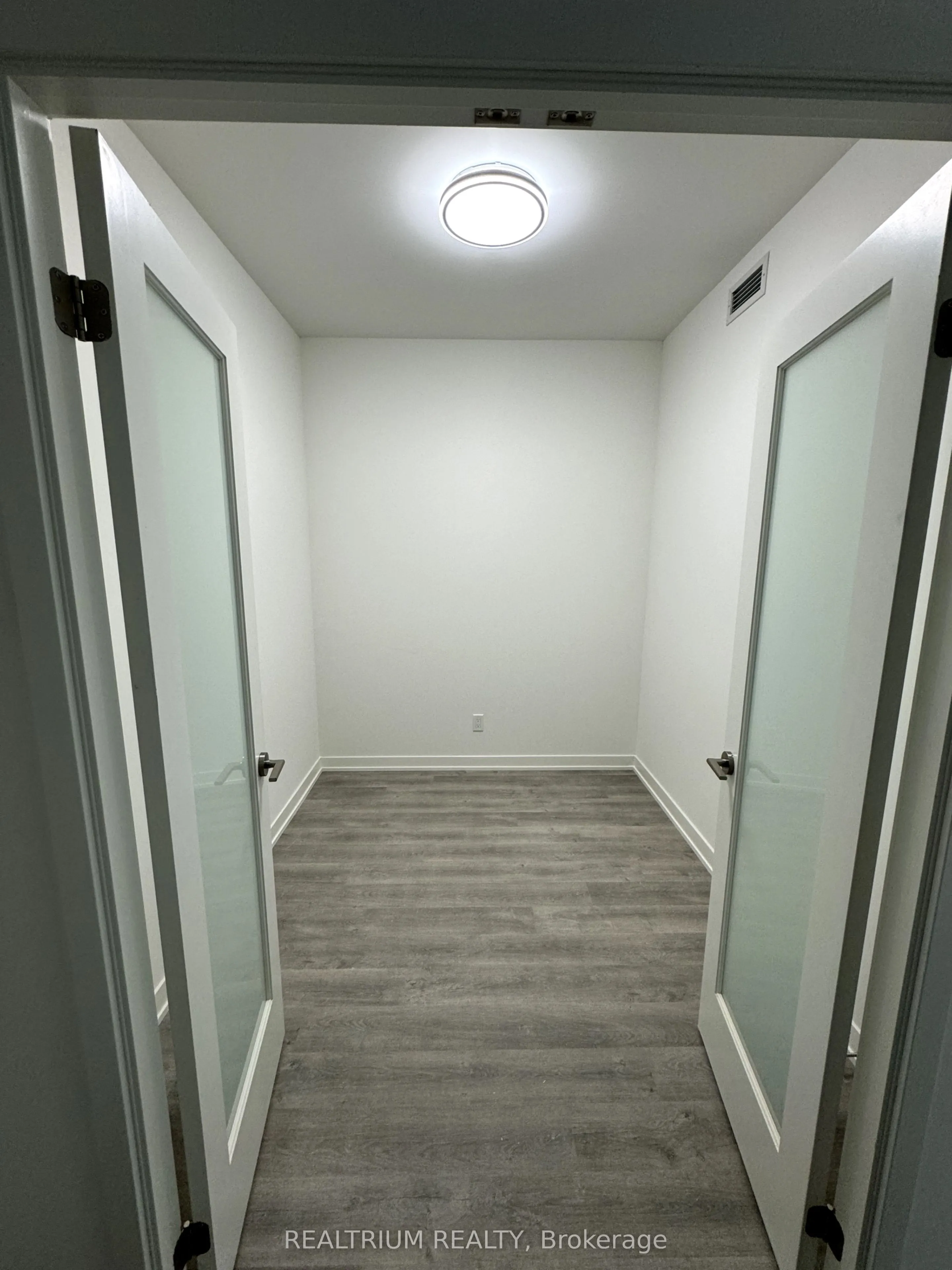 38 Simcoe Promenade, #C302