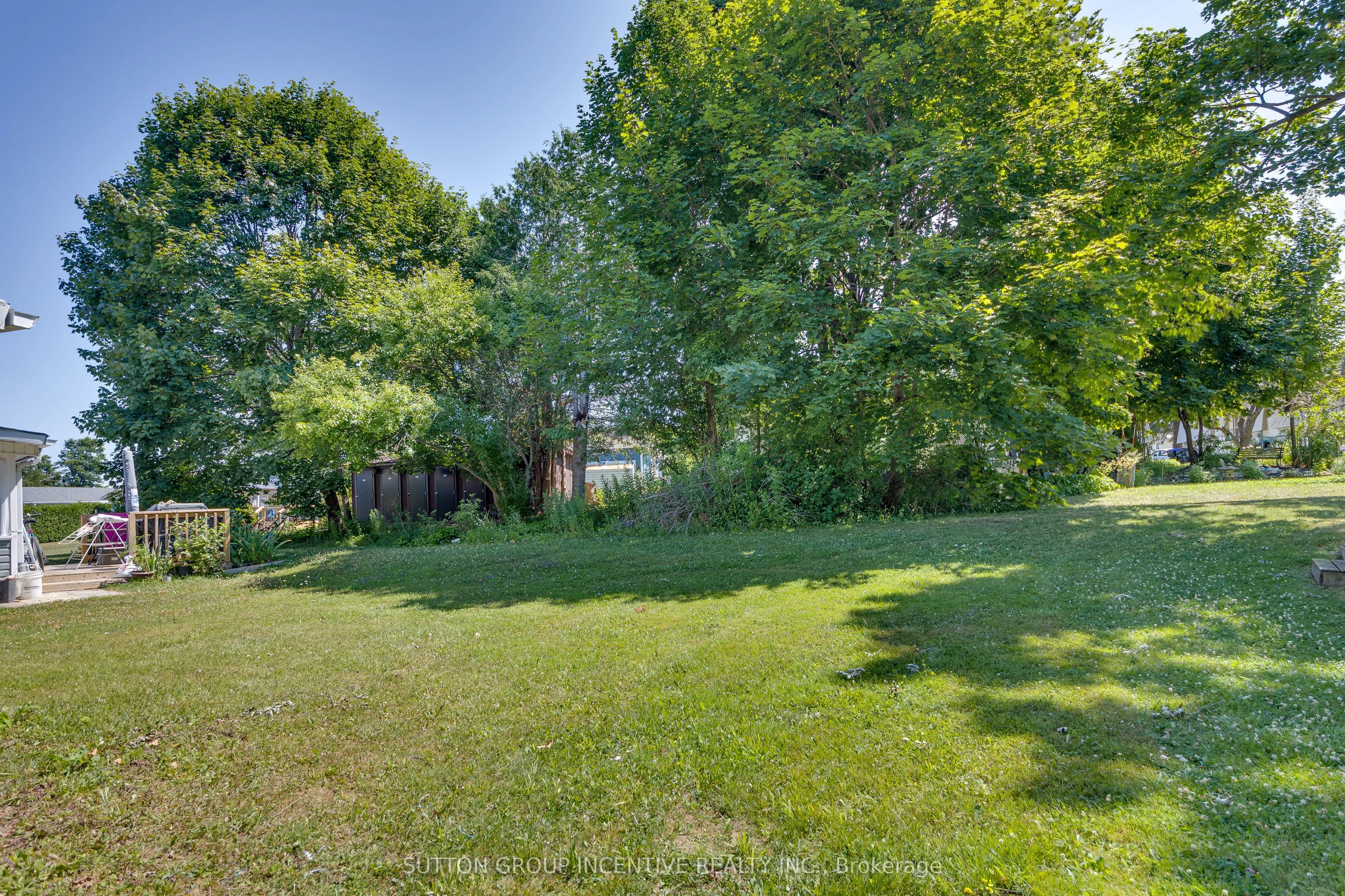 17 Weeping Willow Drive