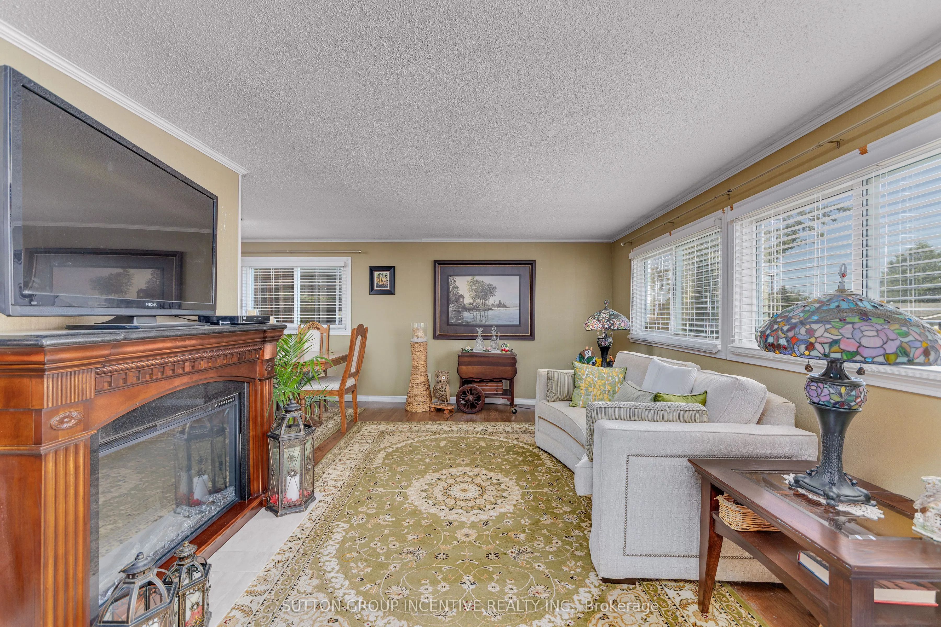17 Weeping Willow Drive