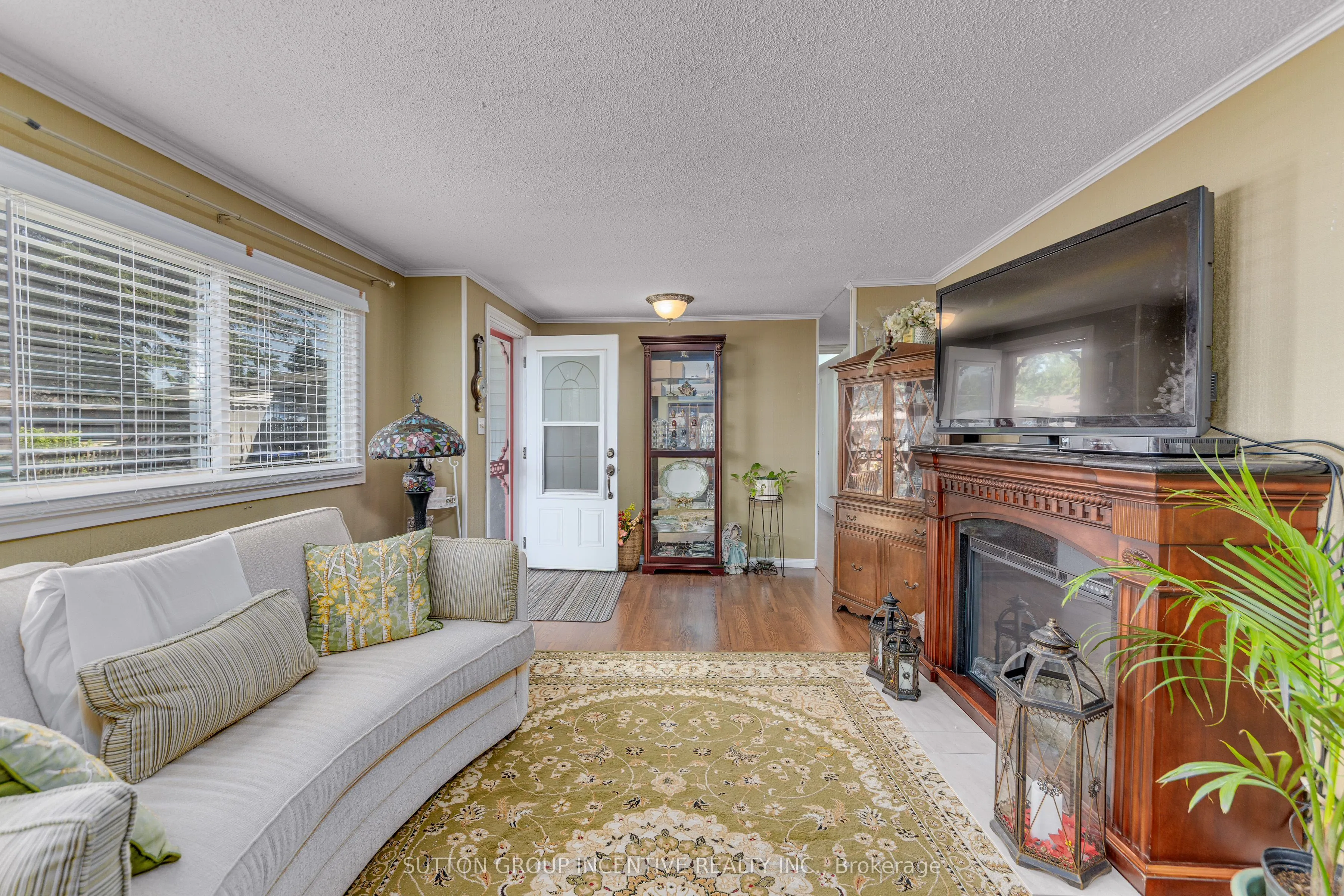 17 Weeping Willow Drive