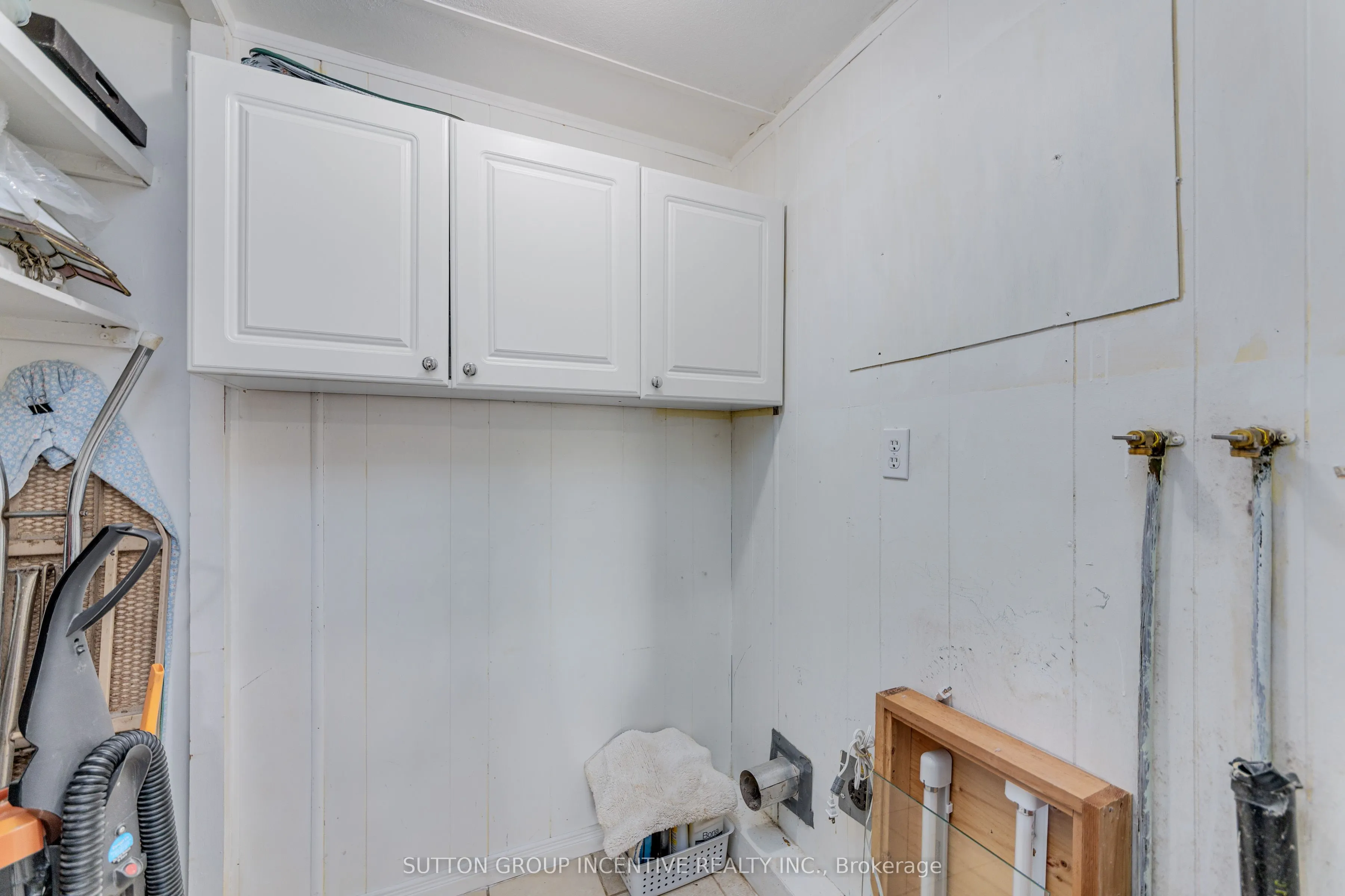 17 Weeping Willow Drive