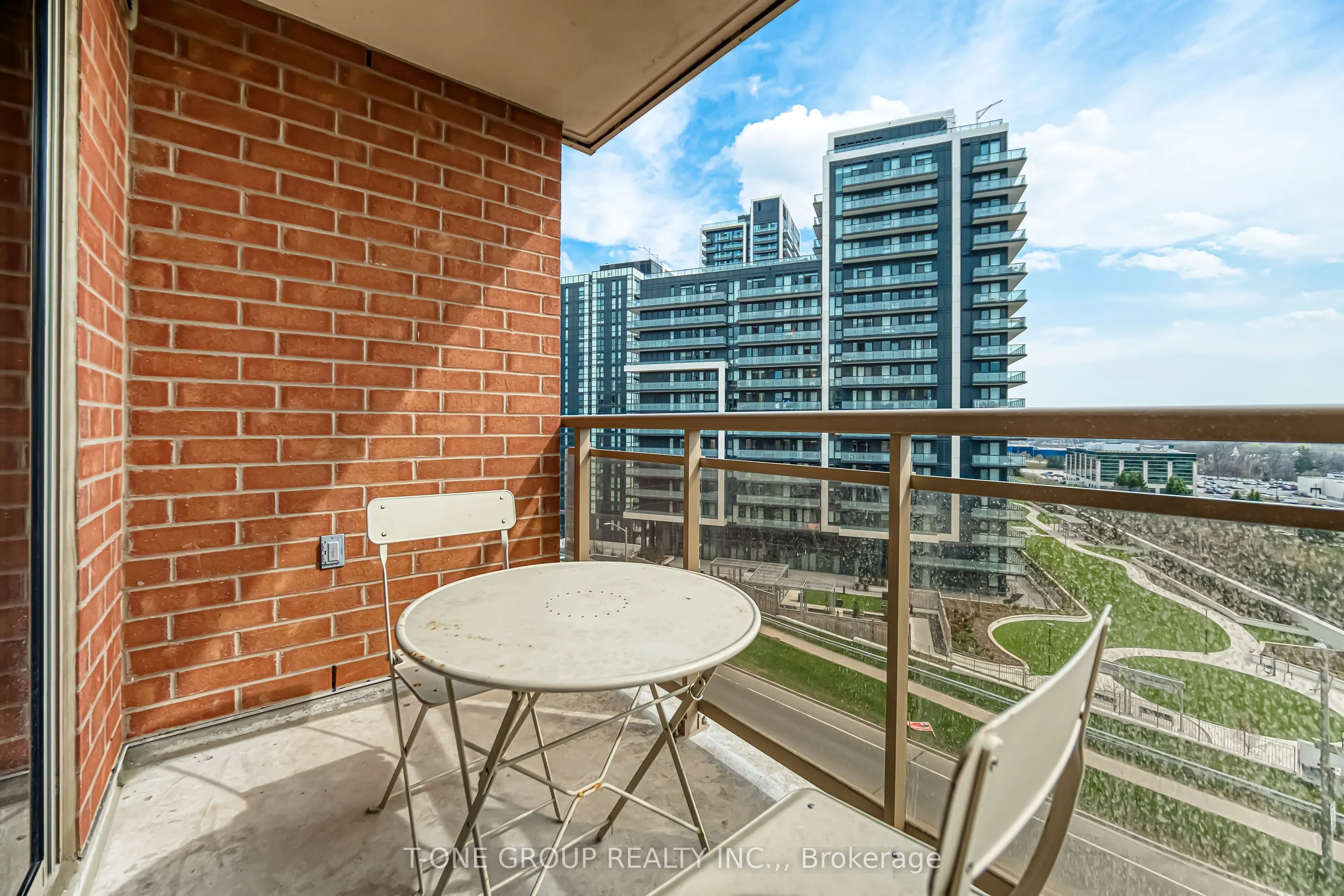 75 King William Crescent, #909