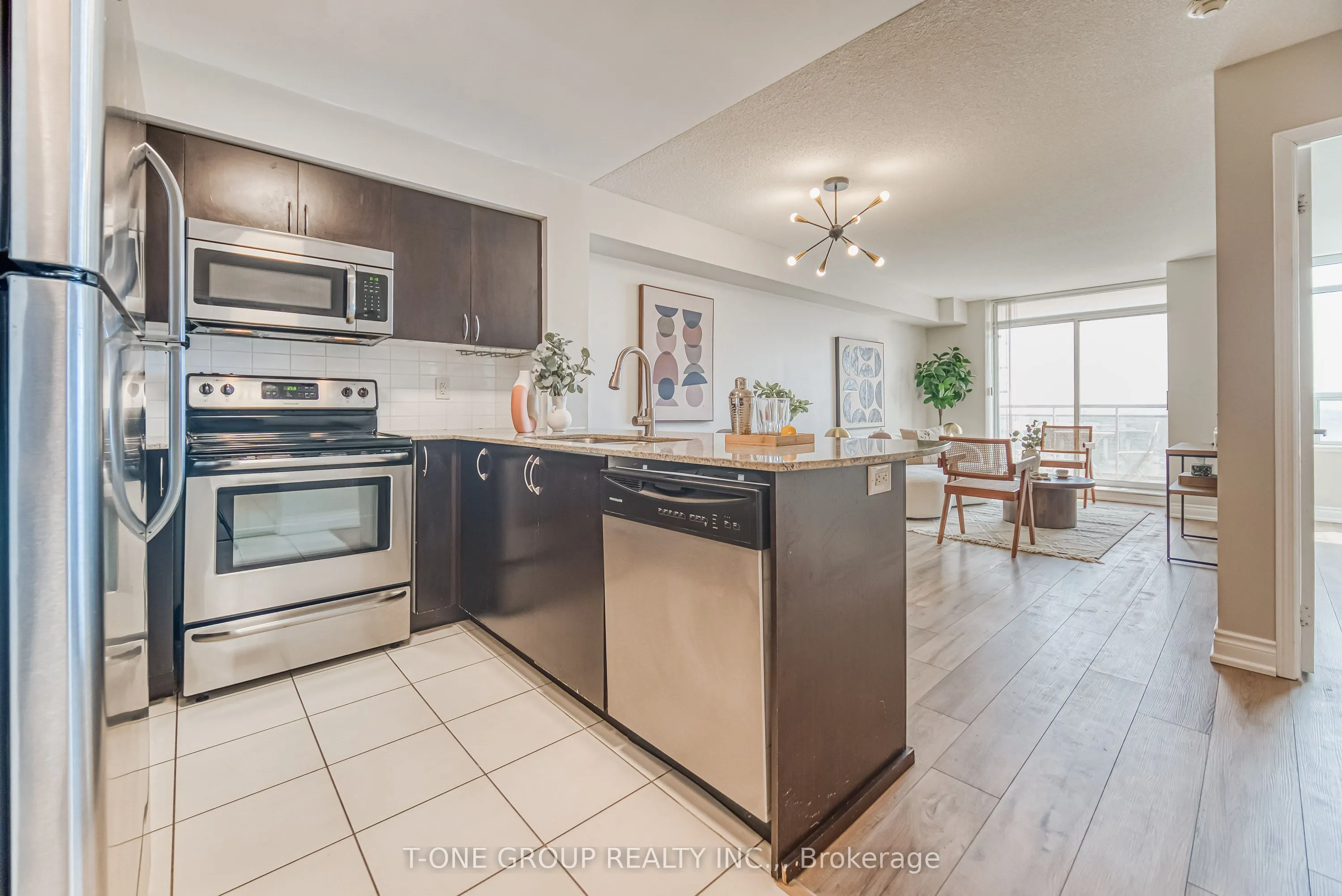 75 King William Crescent, #909