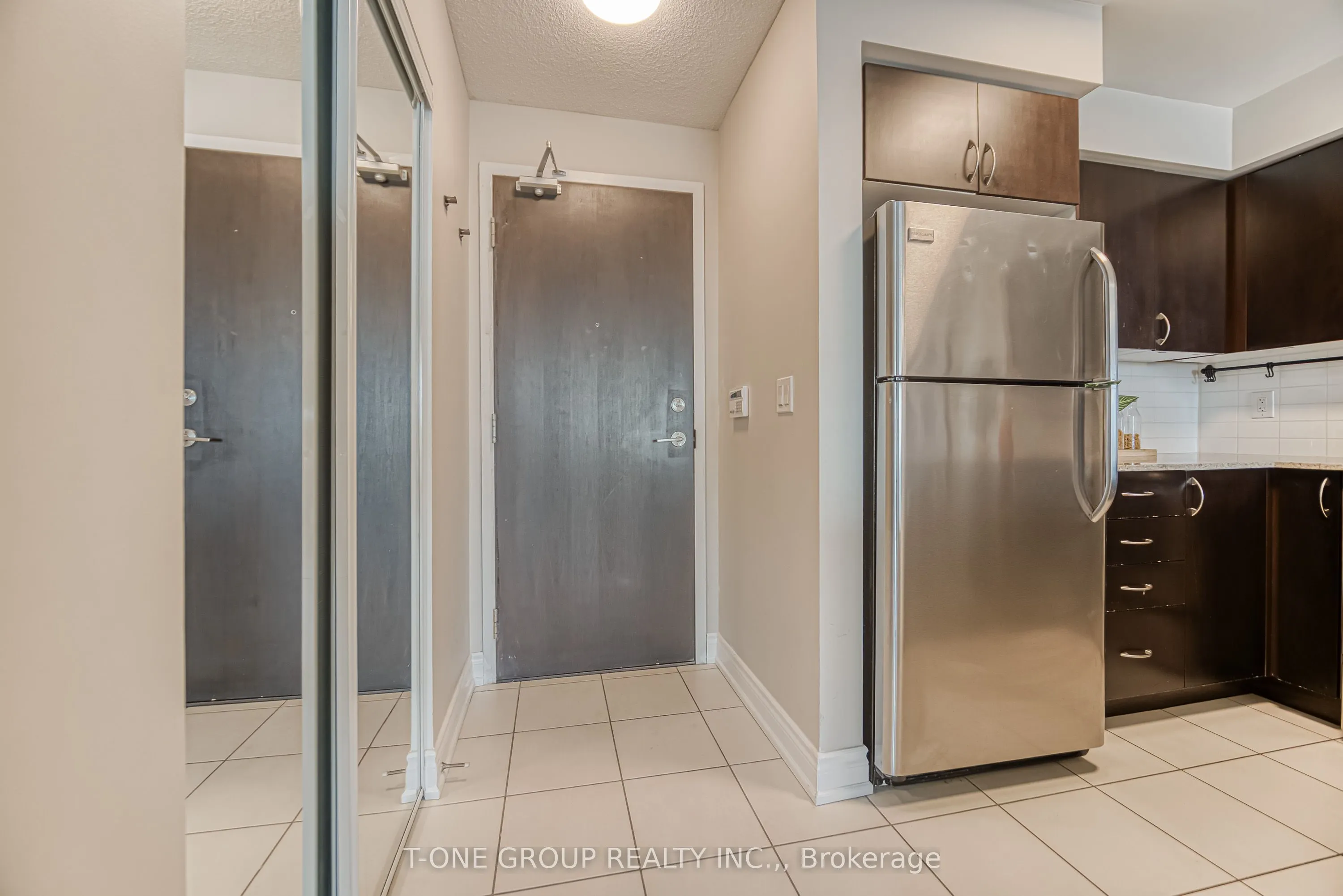 75 King William Crescent, #909