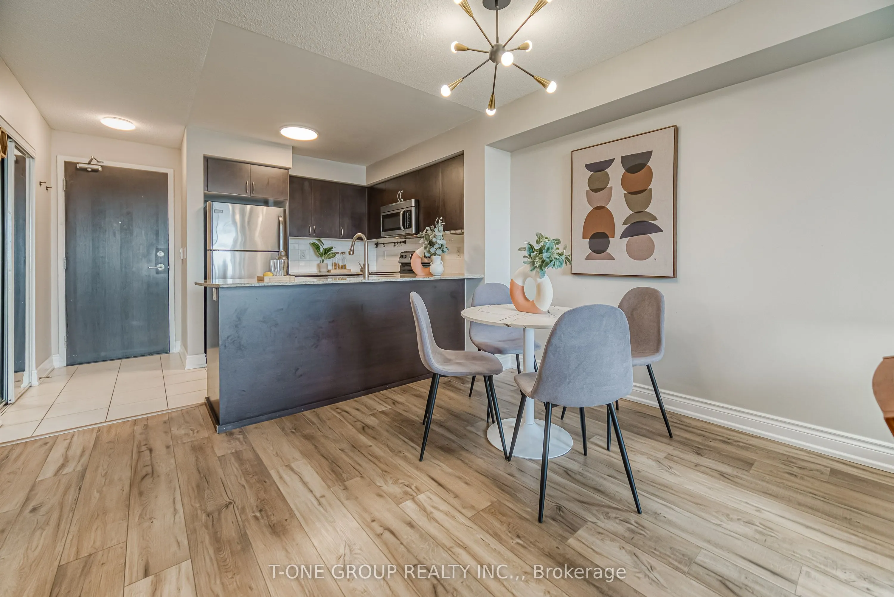 75 King William Crescent, #909