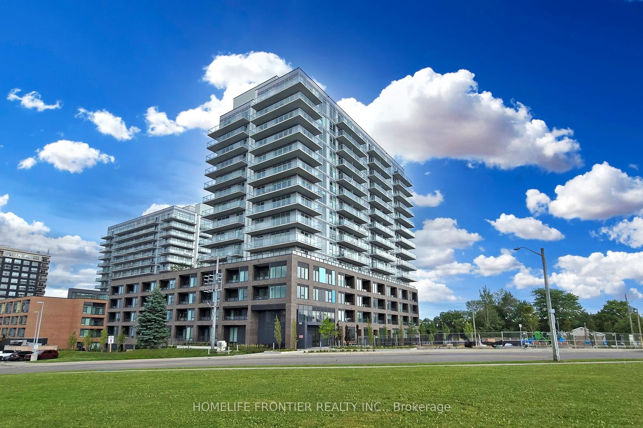 185 Deerfield Road, #220